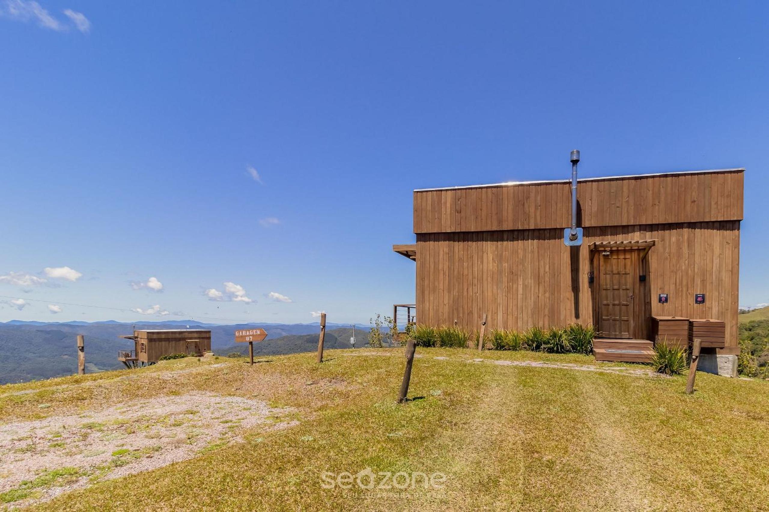 Cabin with fantastic view and jacuzzi VST007