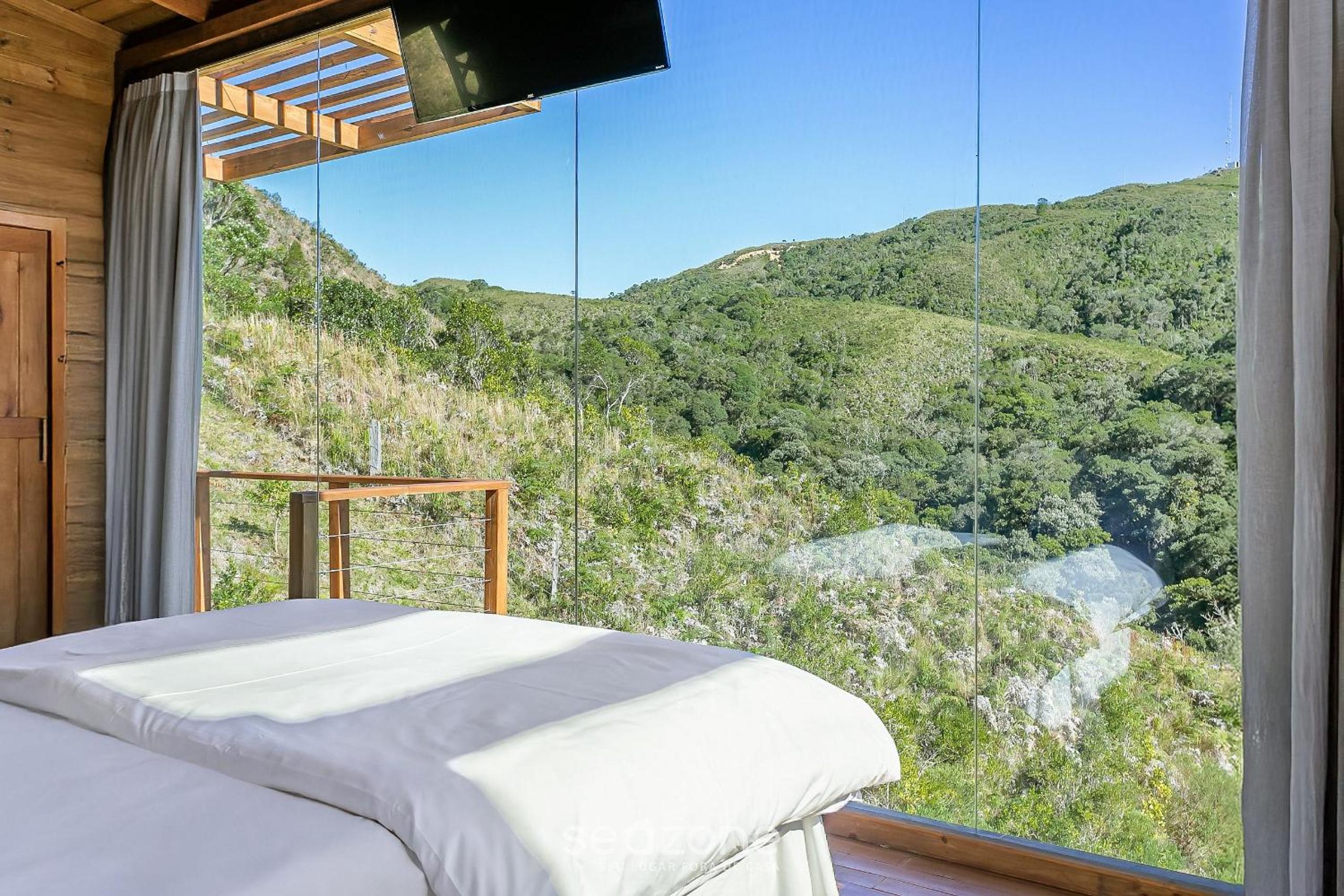 Amazing cabin with mountain view VST021