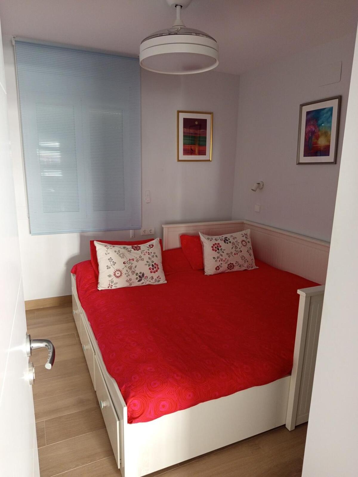 IDEAL FAMILIAS - Apartamento de 3 habitaciones completamente renovado