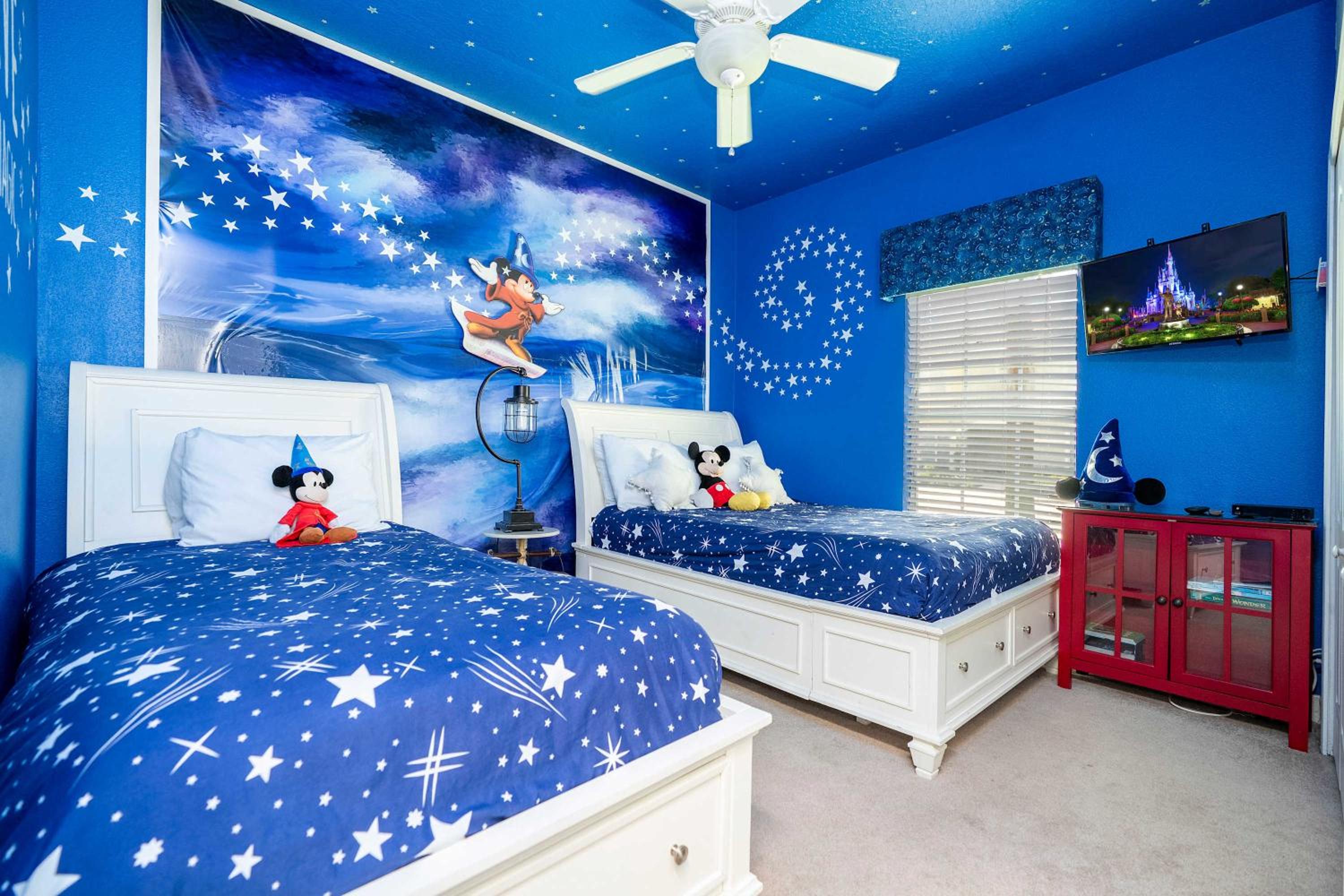Themed 5Bd Paradise Palms Close to Disney w Pool 8951