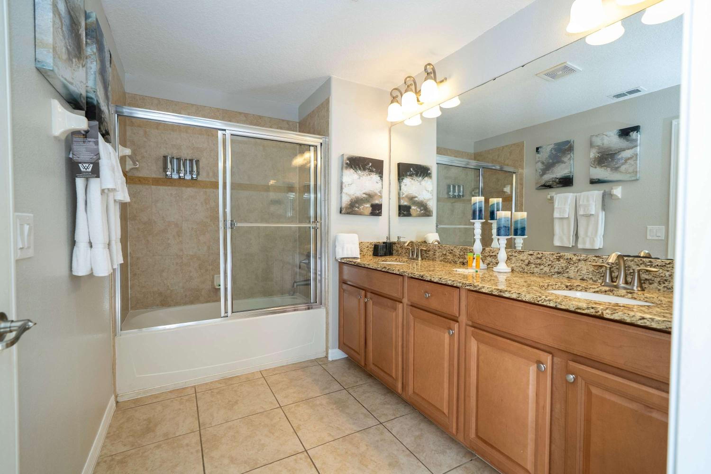 Themed 5Bd Paradise Palms Close to Disney w Pool 8951