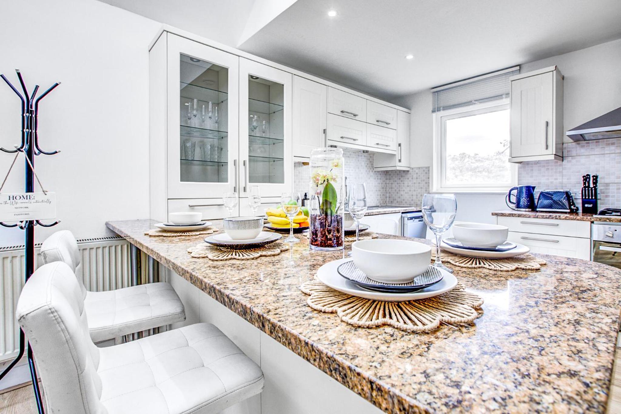Wimbledon Close to AELTC, Station En-Suite