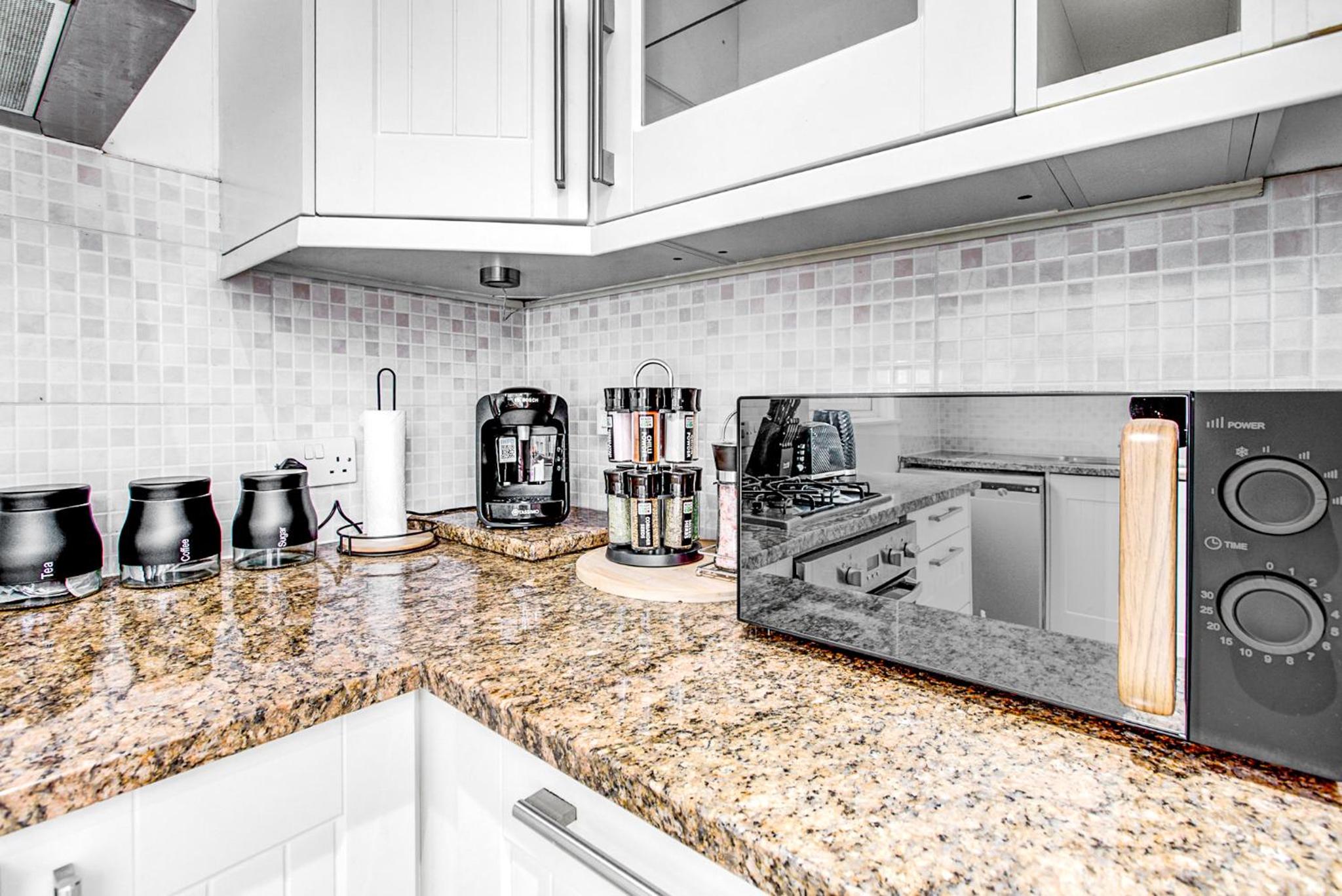 Wimbledon Close to AELTC, Station En-Suite