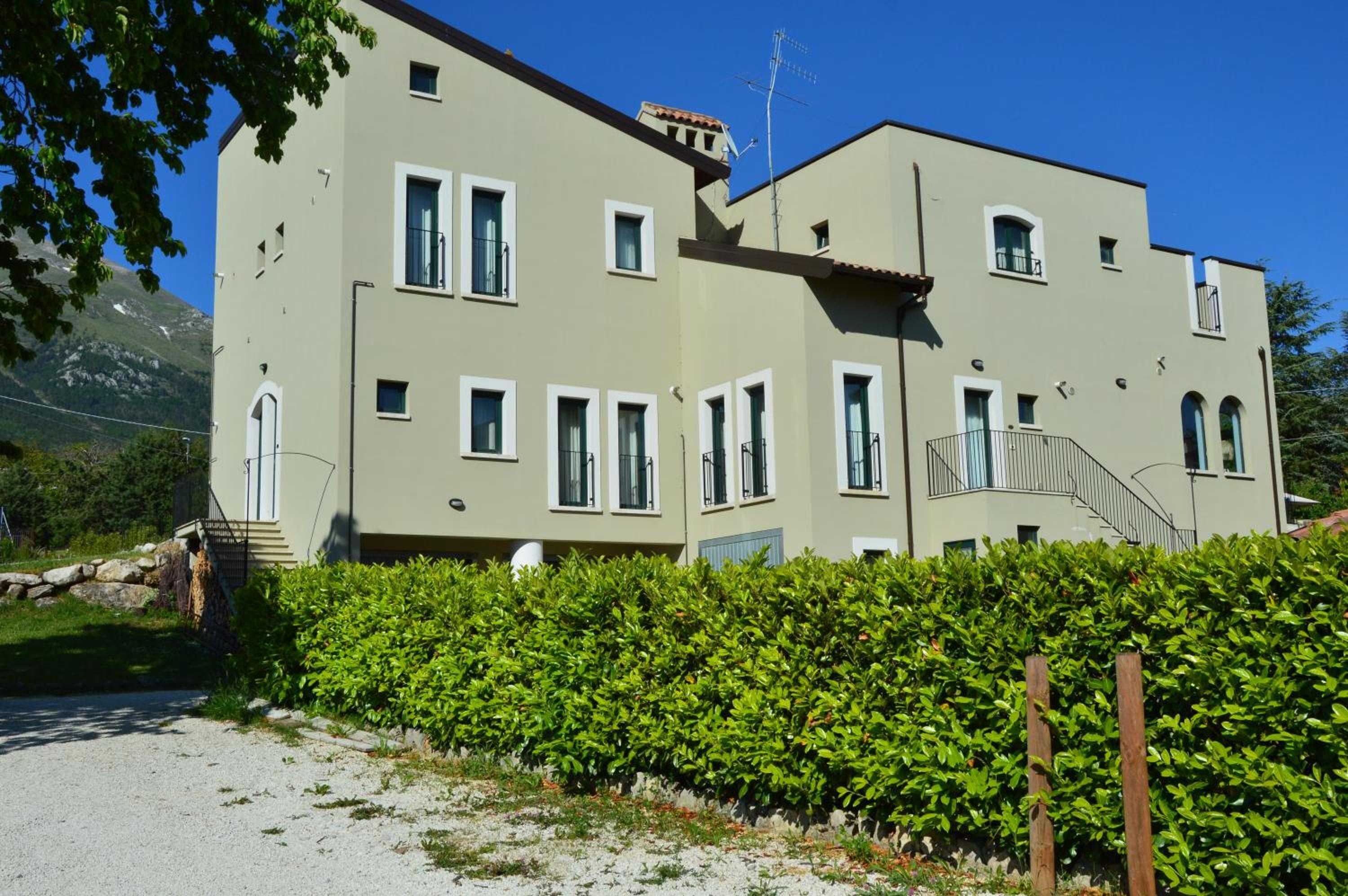 Photo 21