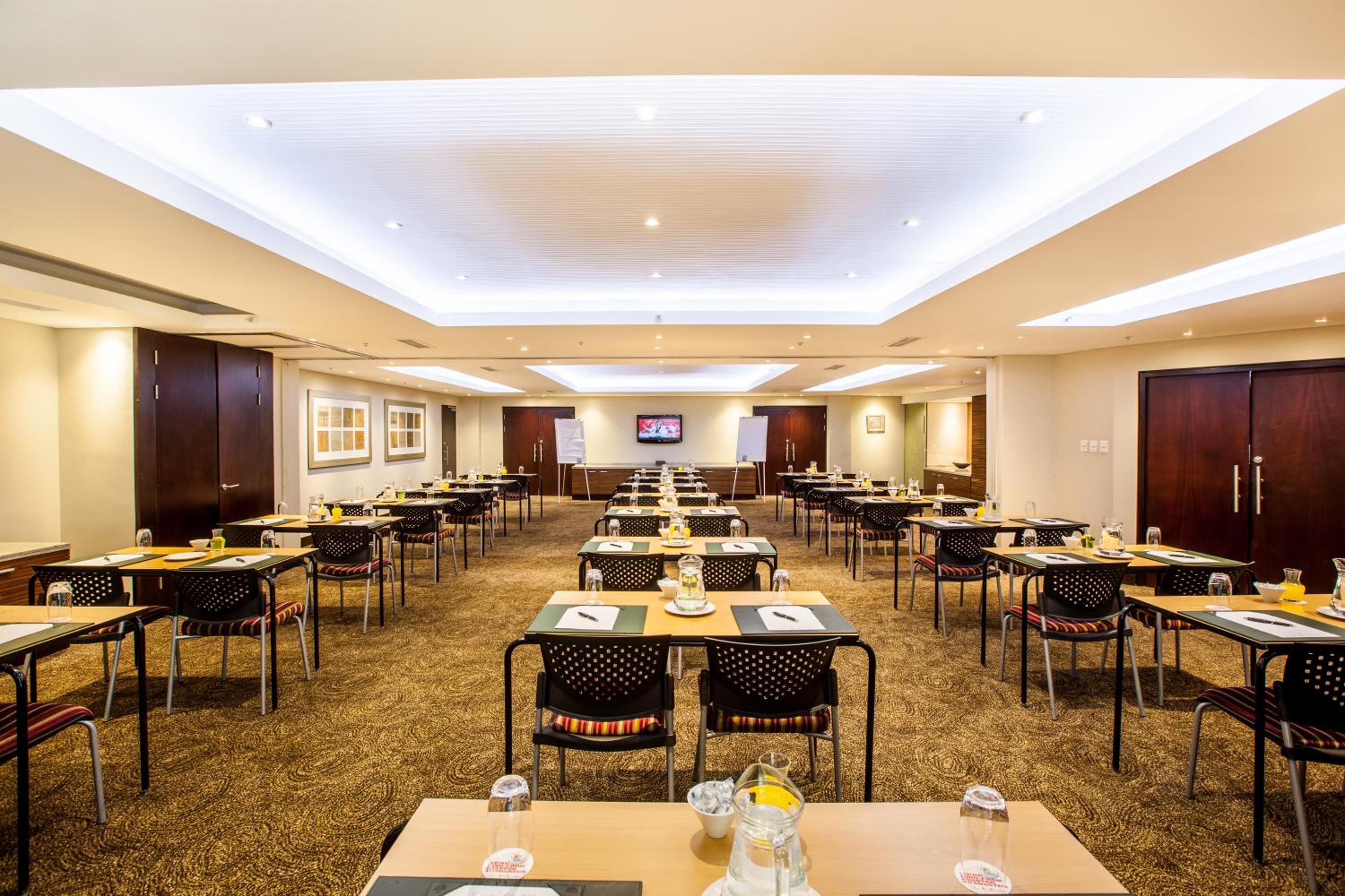 Kempton Park Vacations - City Lodge Hotel at OR Tambo International Airport - Property Image 1