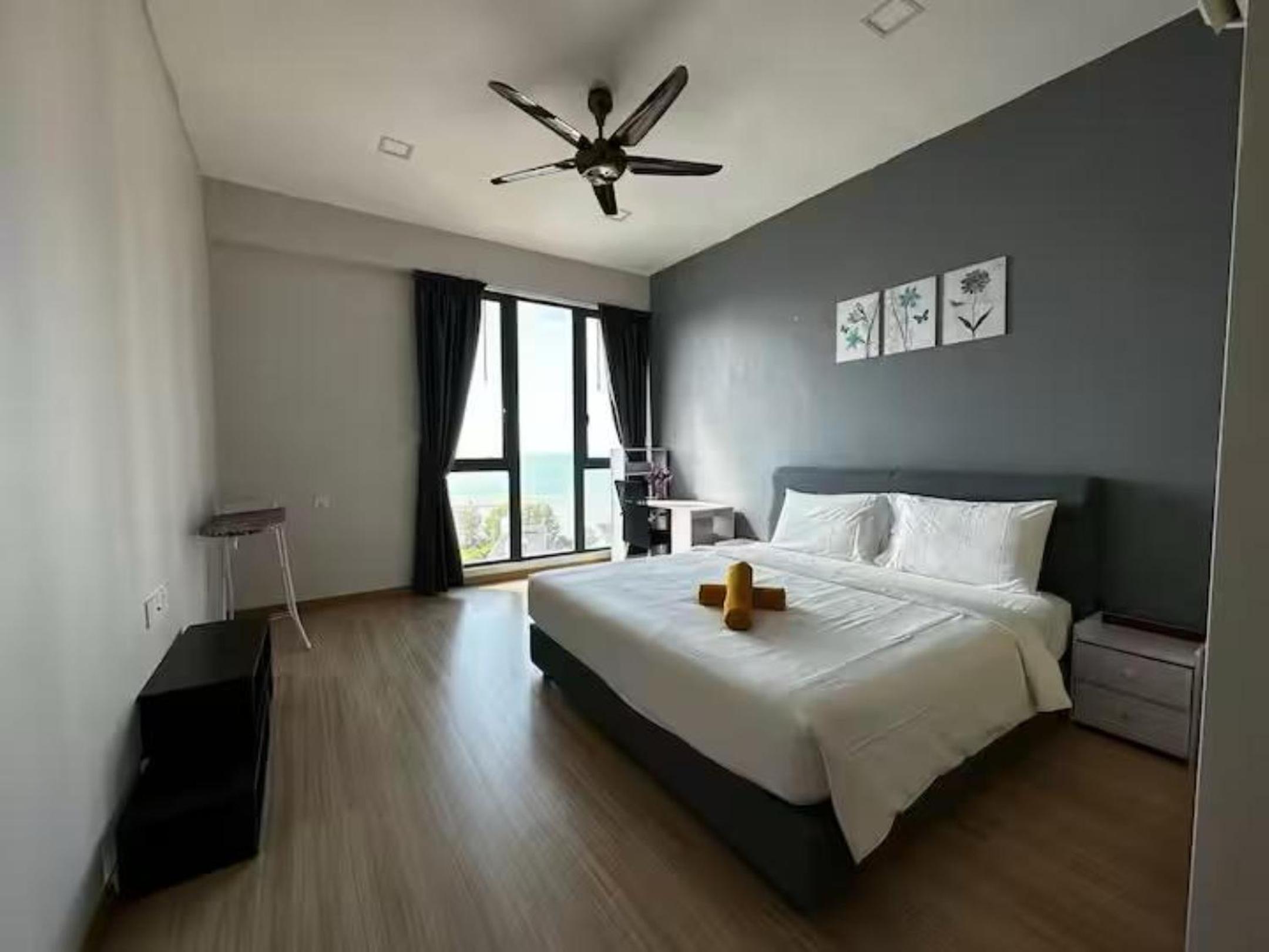 Seaview High-Floor 2BR Suite Bathtub & Sauna near Gurney Jazz Suites 21