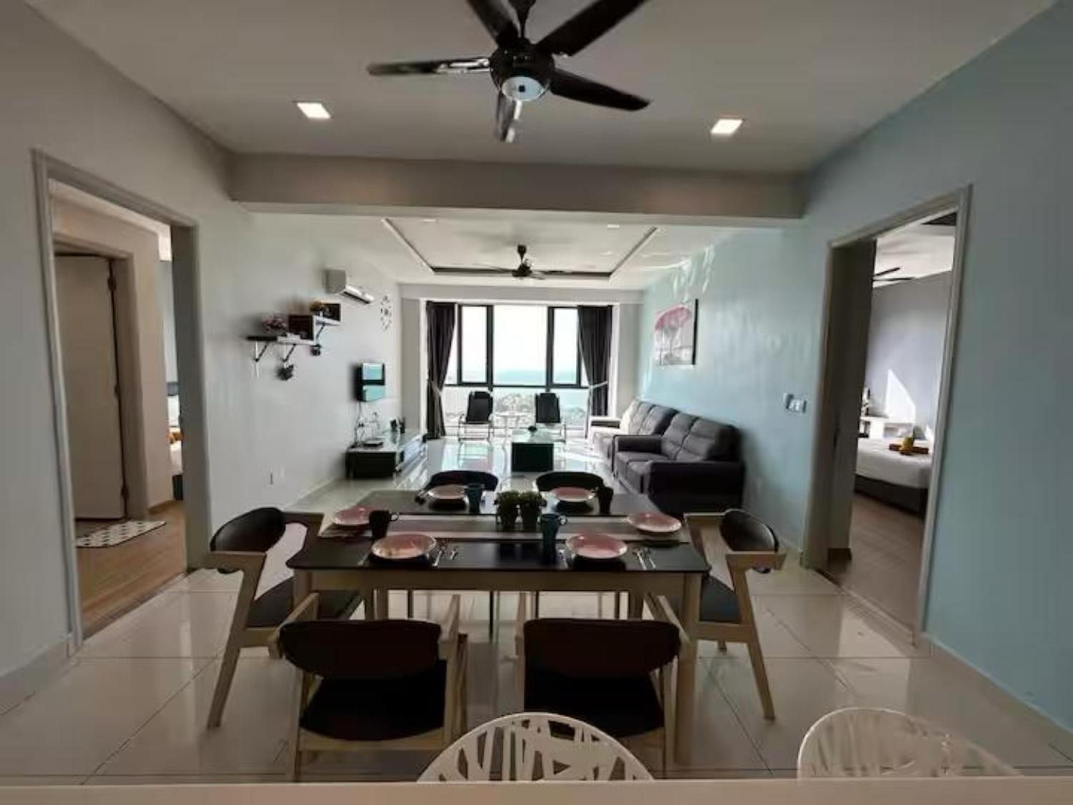 Seaview High-Floor 2BR Suite Bathtub & Sauna near Gurney Jazz Suites 21