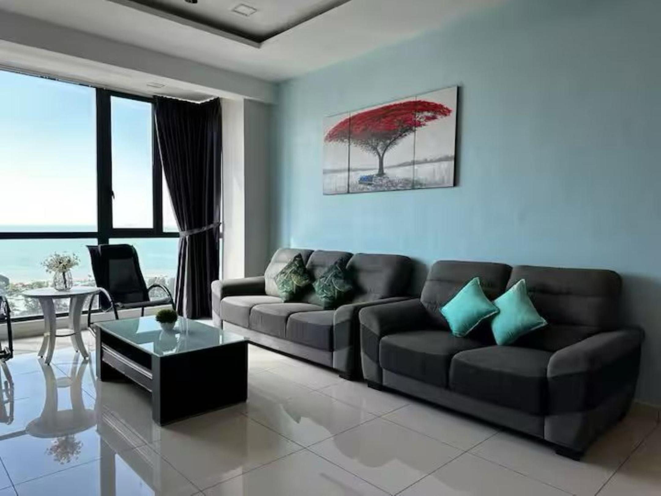Seaview High-Floor 2BR Suite Bathtub & Sauna near Gurney Jazz Suites 21