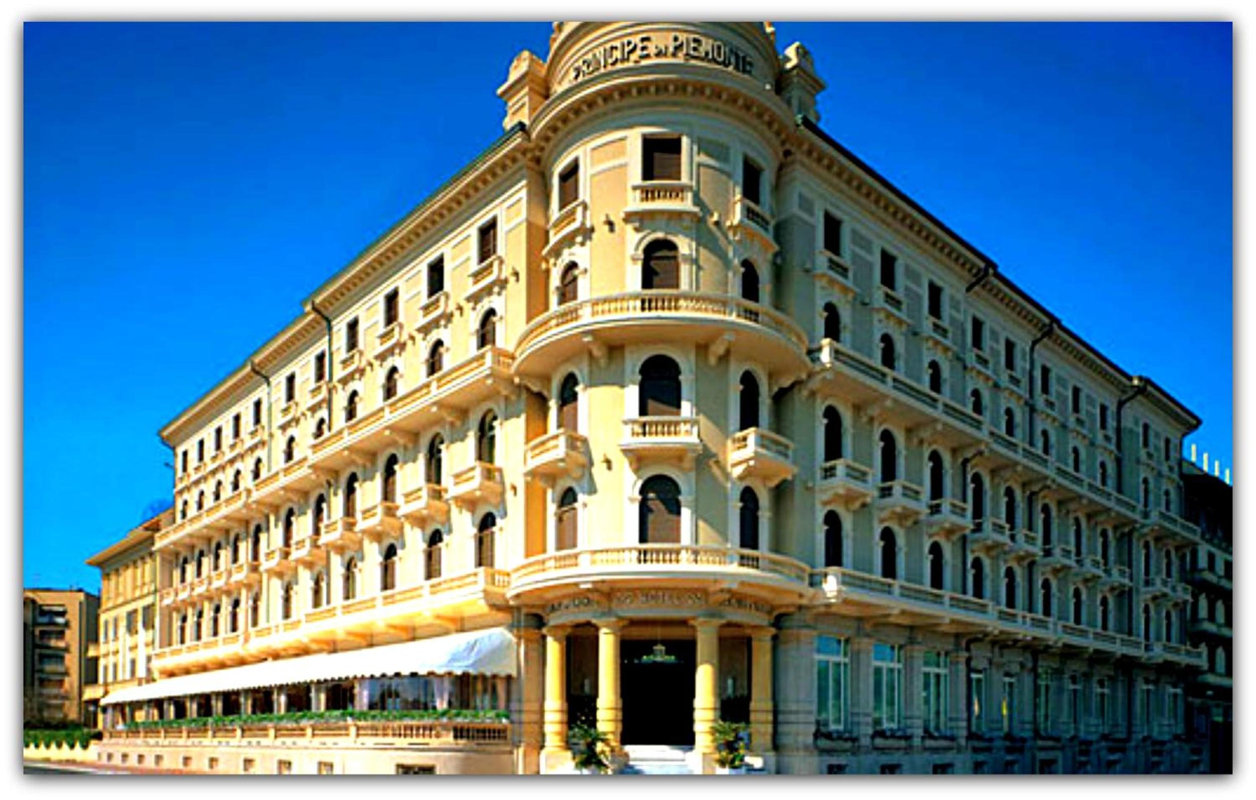 Toscana Viareggio centro esclusivo appartamento fronte spiaggia view 4