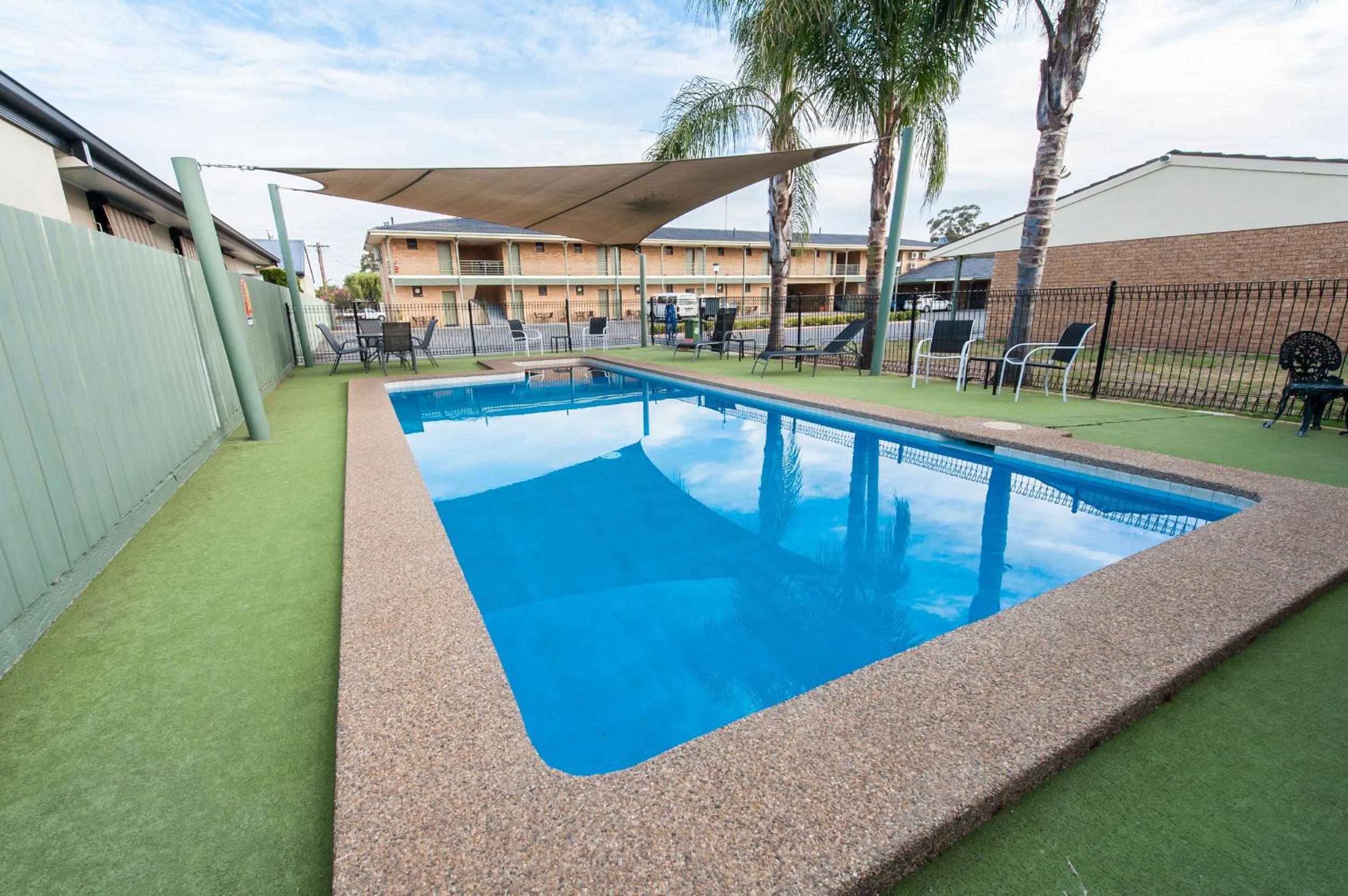 Garden City Motor Inn