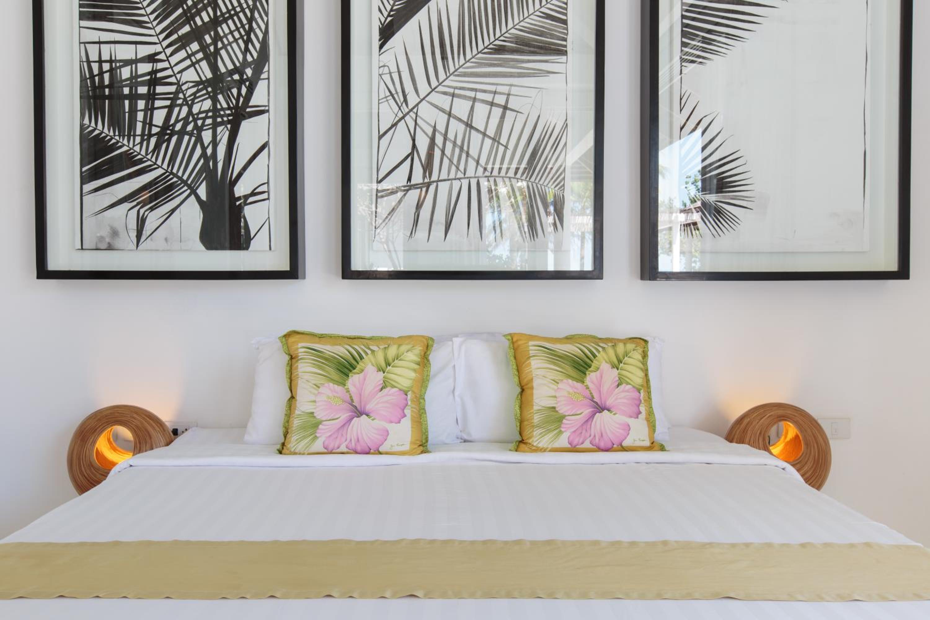 Mia Beach, beach villa and events