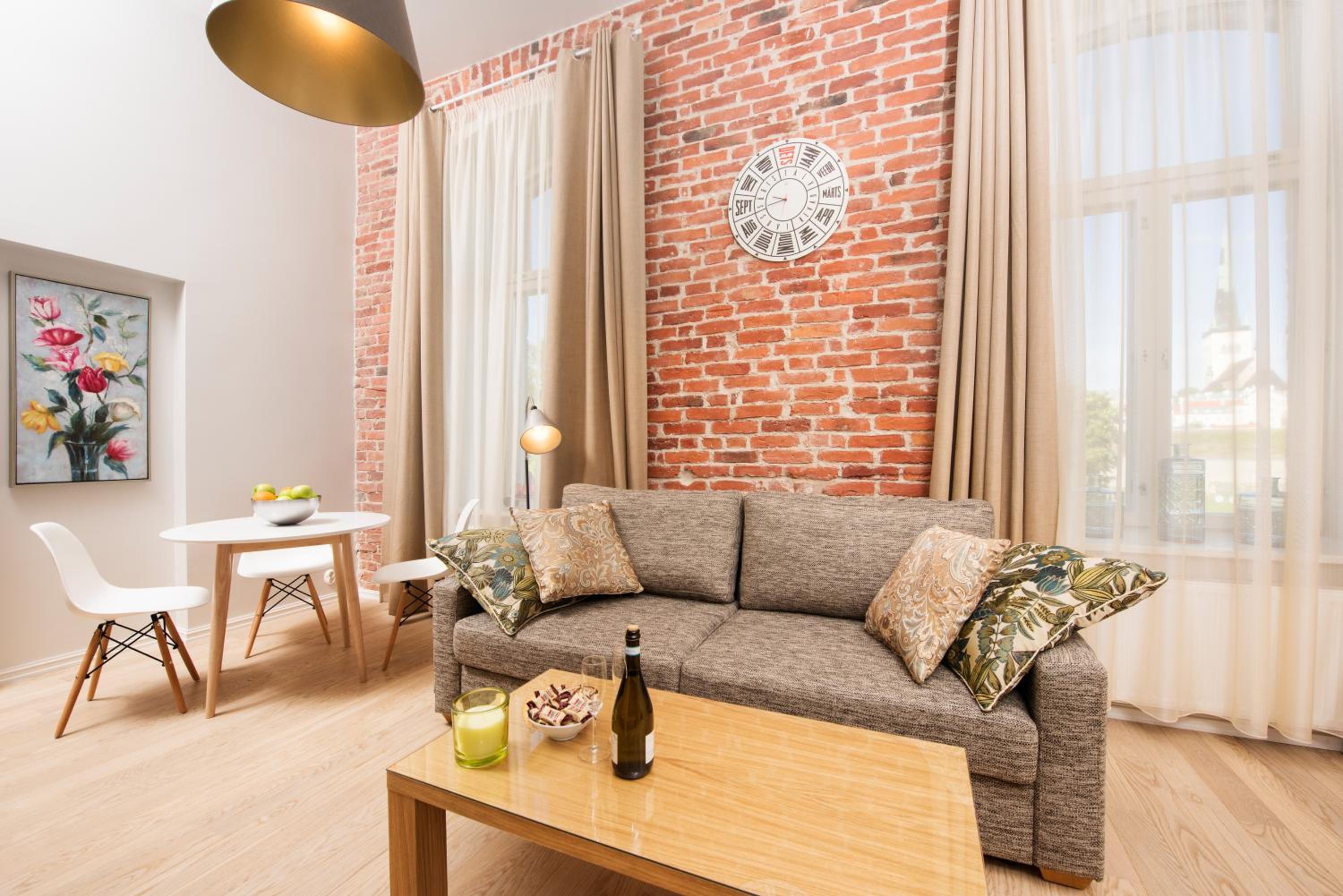 Angleterre Apartments