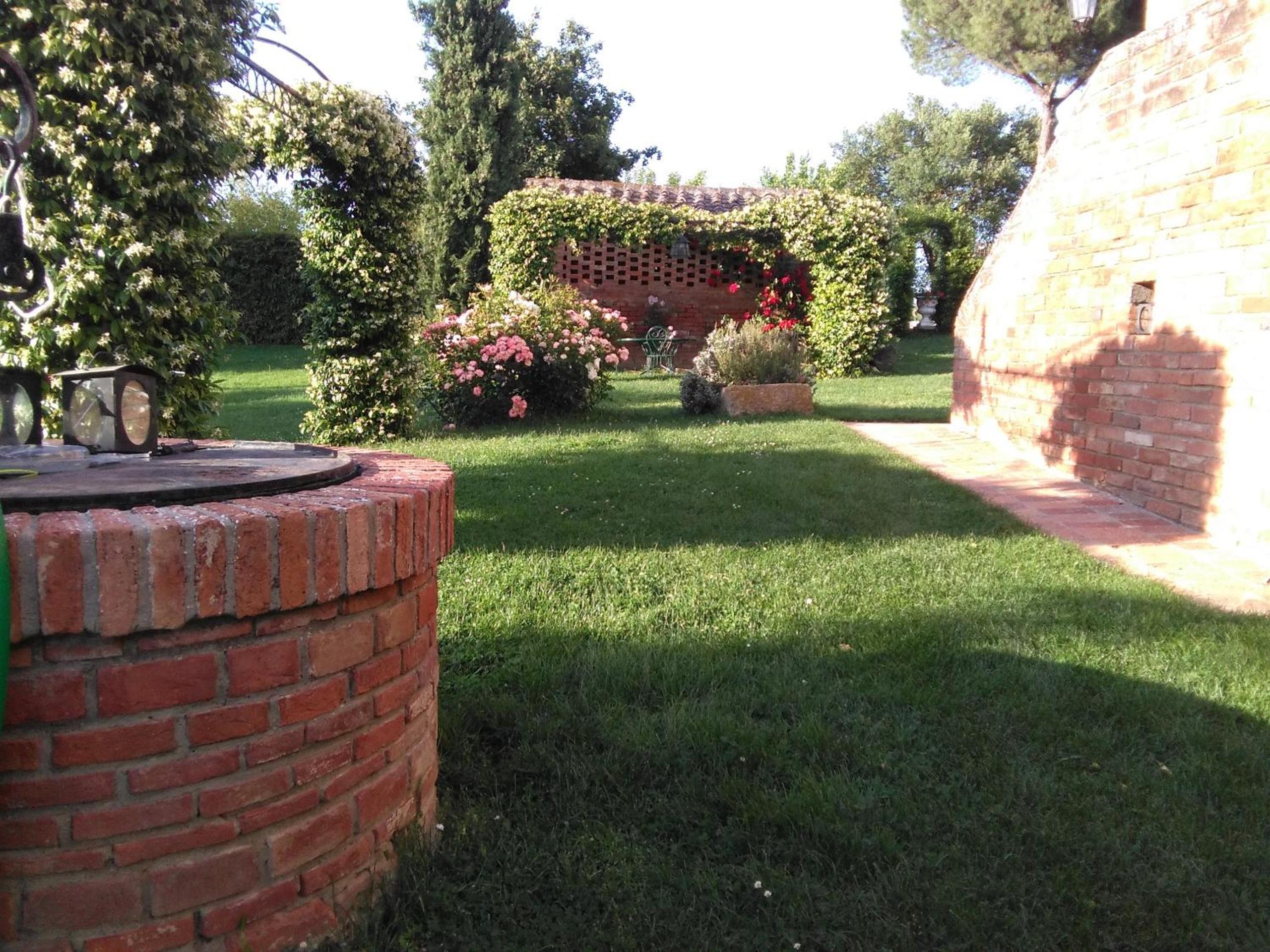 Photo 44