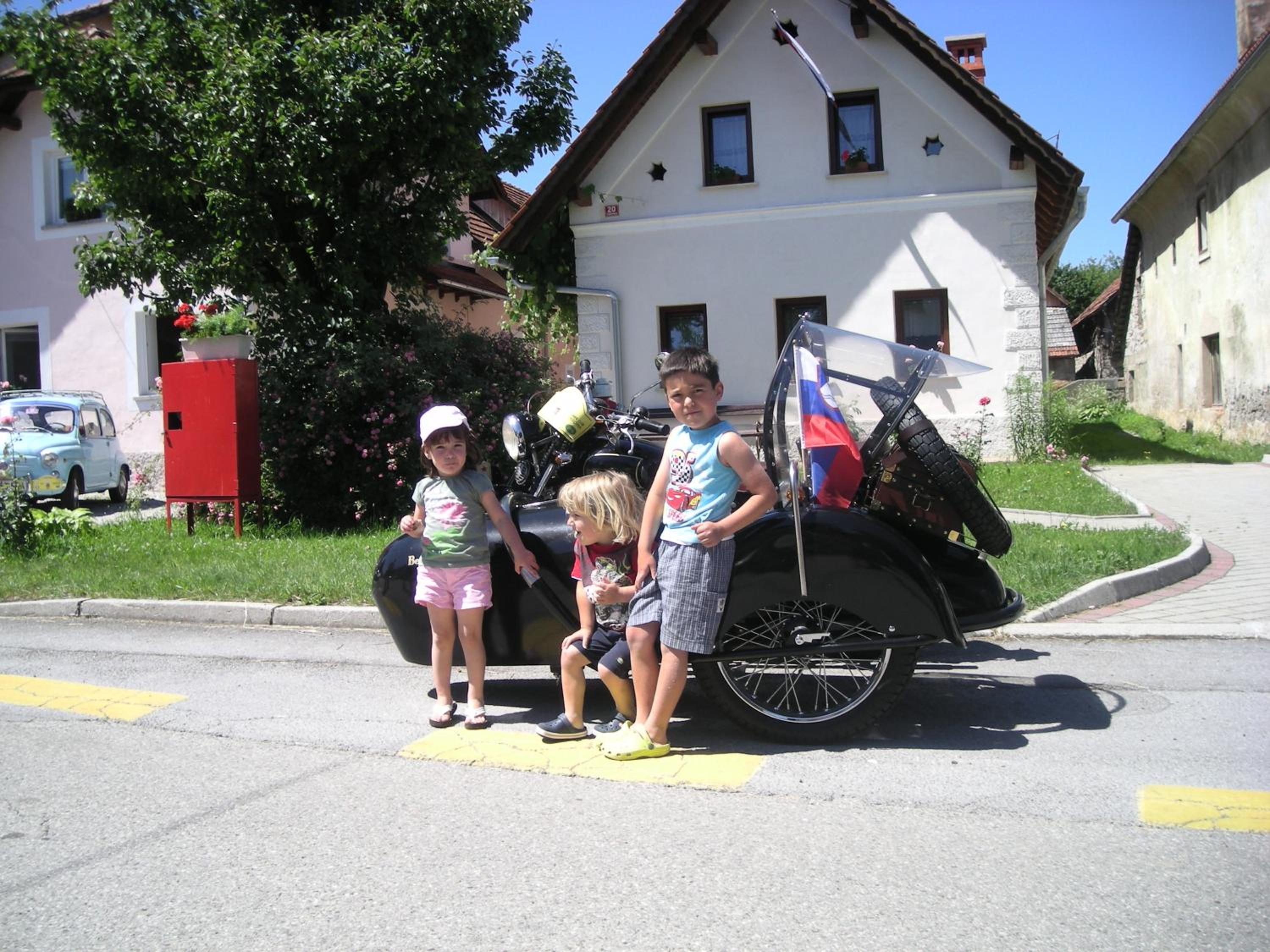Photo 9