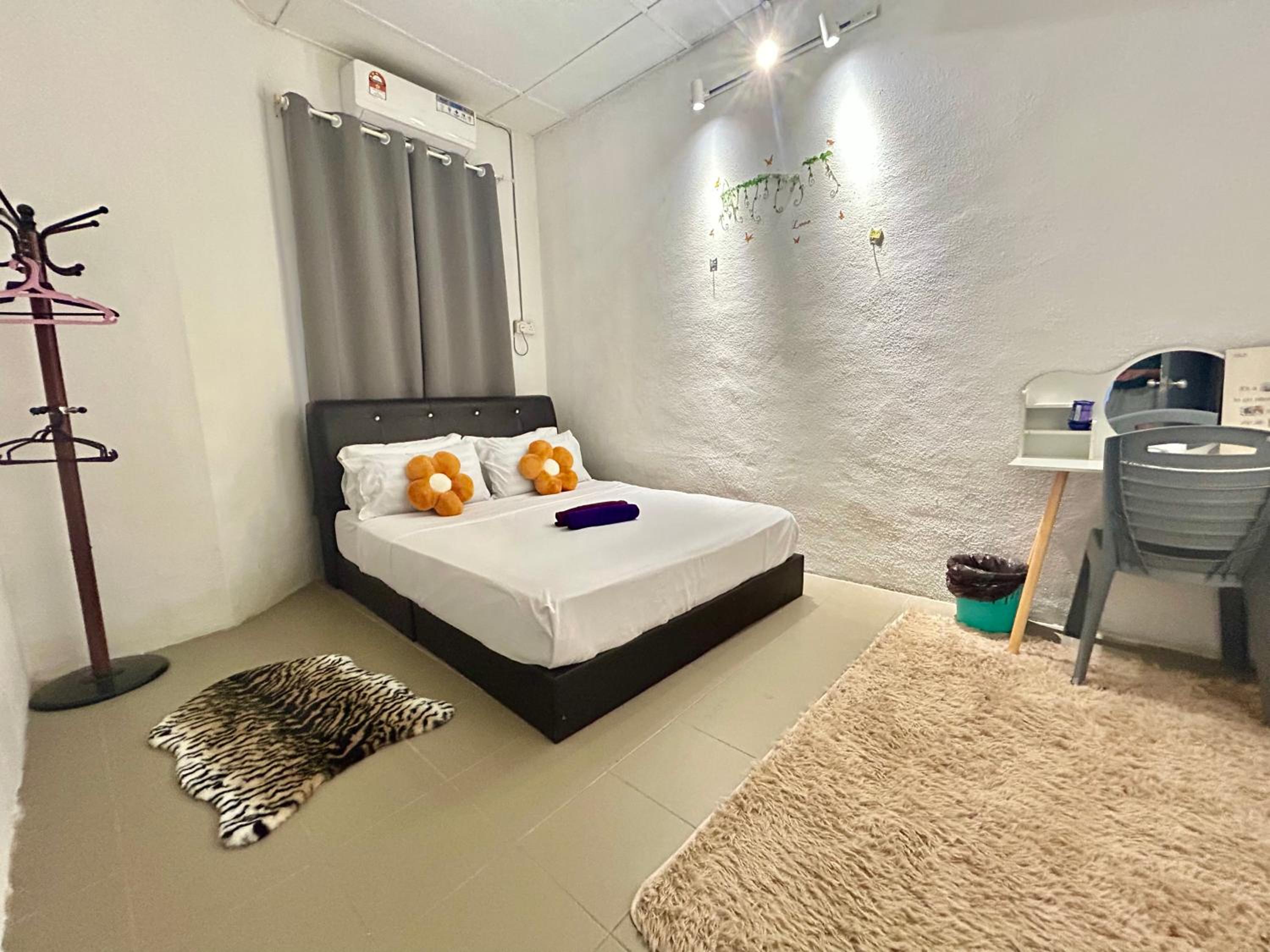 Entire 33 Cozy House • 3 Bedroom @ Alma Bukit Mertajam photo 5