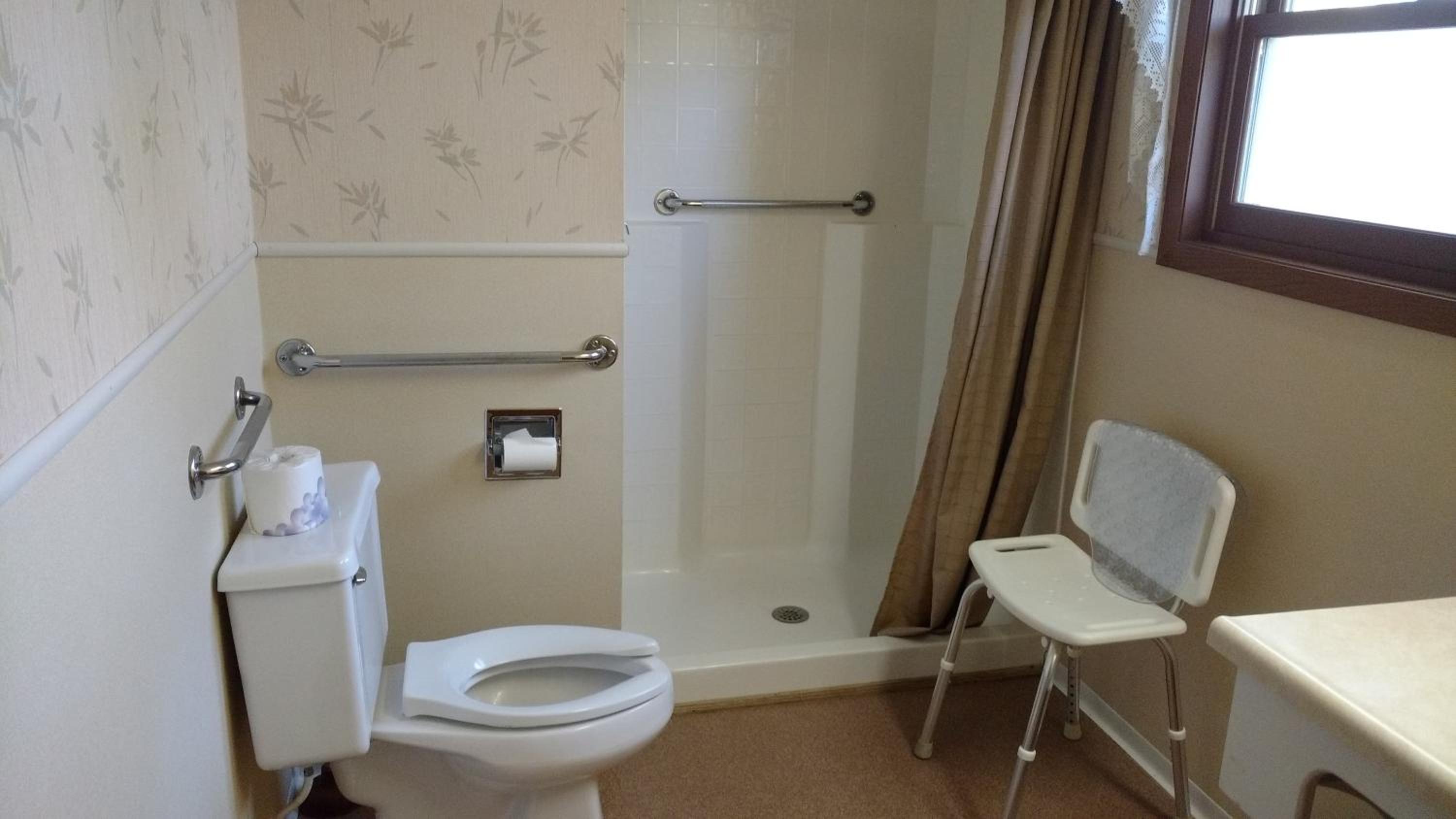 Stagecoach Inn & Suites