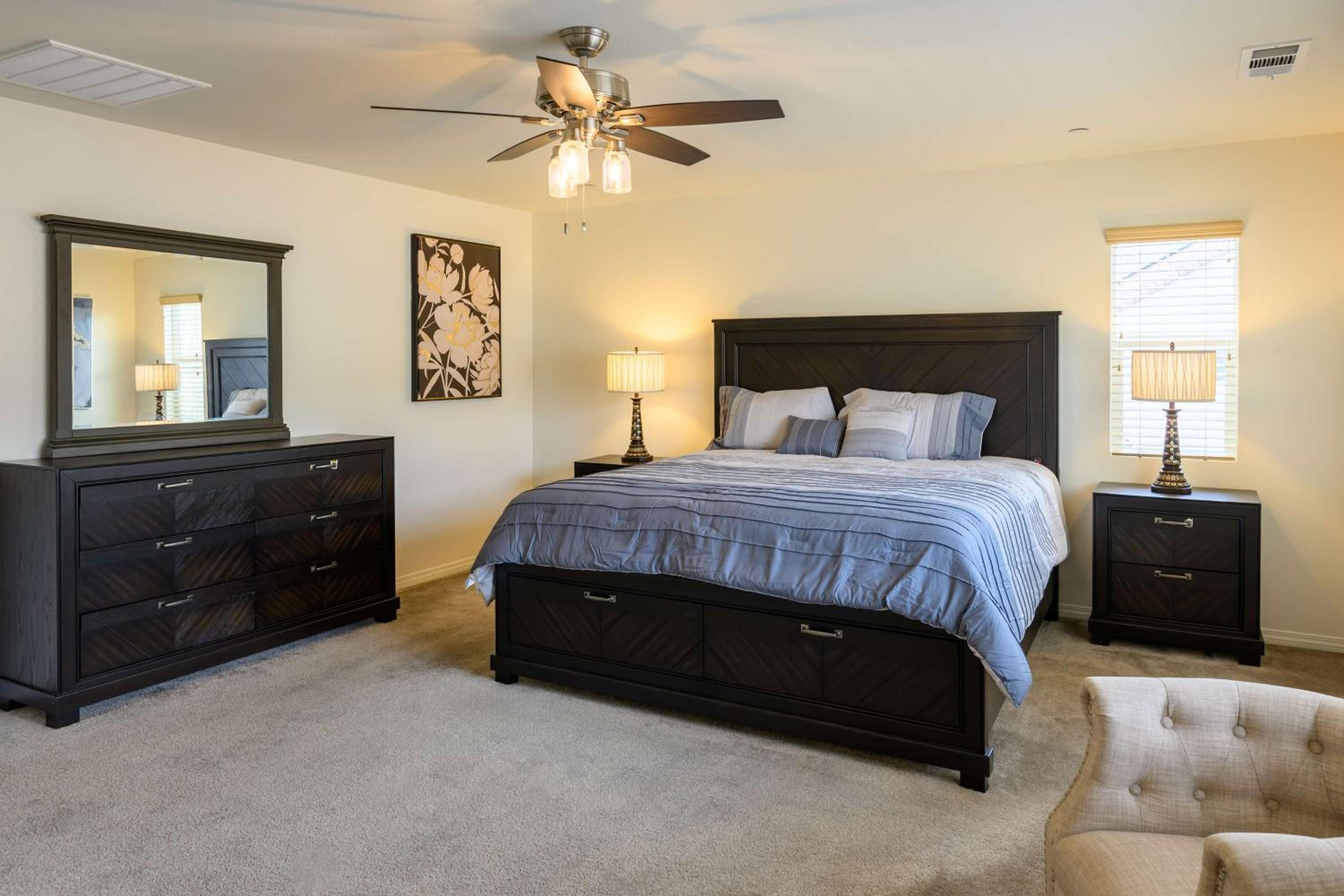 6 BR Pool & Games Retreat - Summer Near Wineries