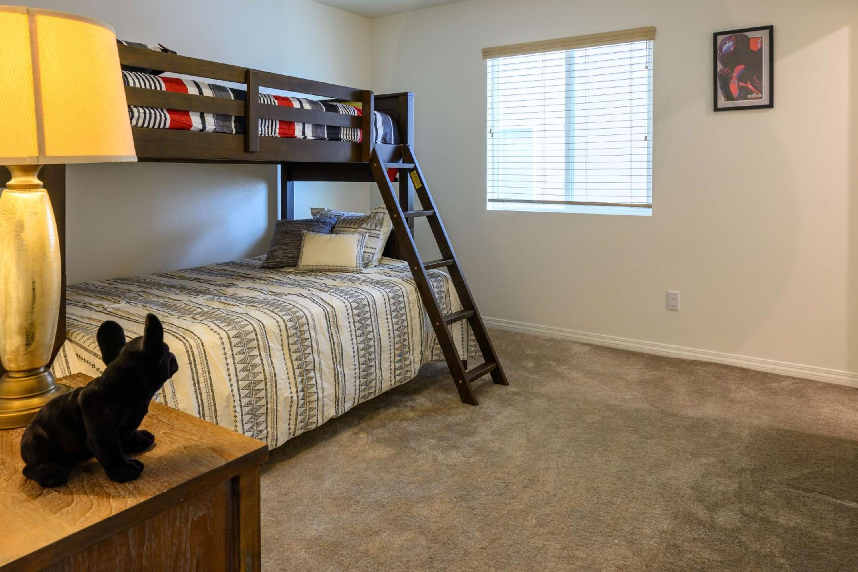 6 BR Pool & Games Retreat - Summer Near Wineries