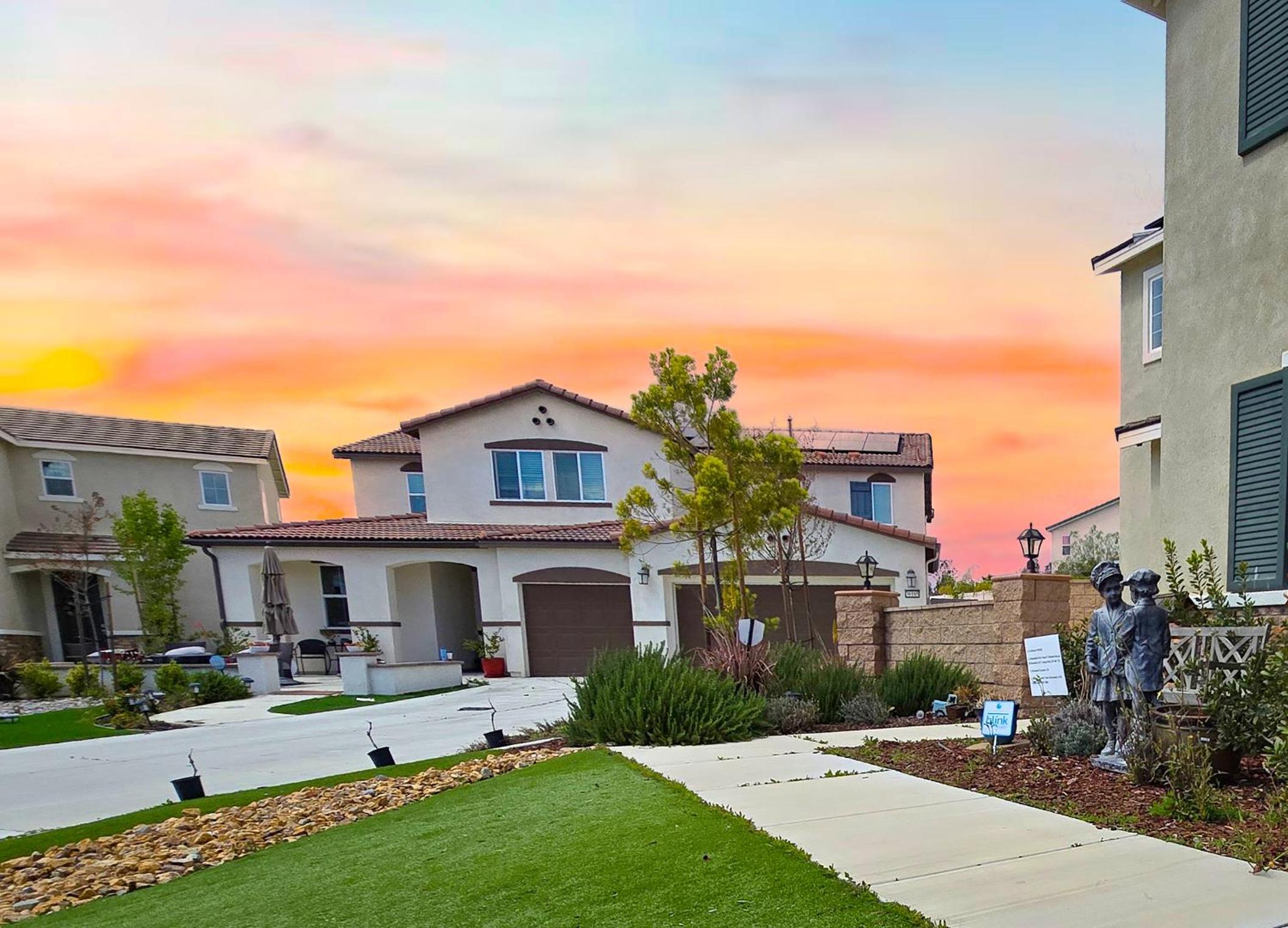 6 BR Pool & Games Retreat - Summer Near Wineries