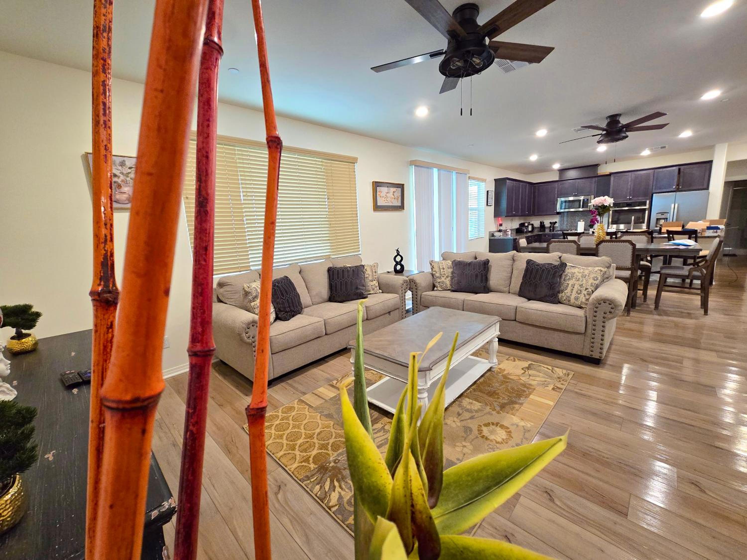 6 BR Pool & Games Retreat - Summer Near Wineries