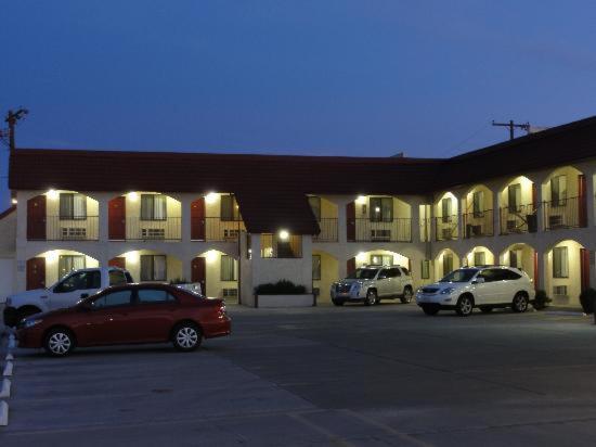 Holbrook Vacations - Travelodge by Wyndham Holbrook - Property Image 8