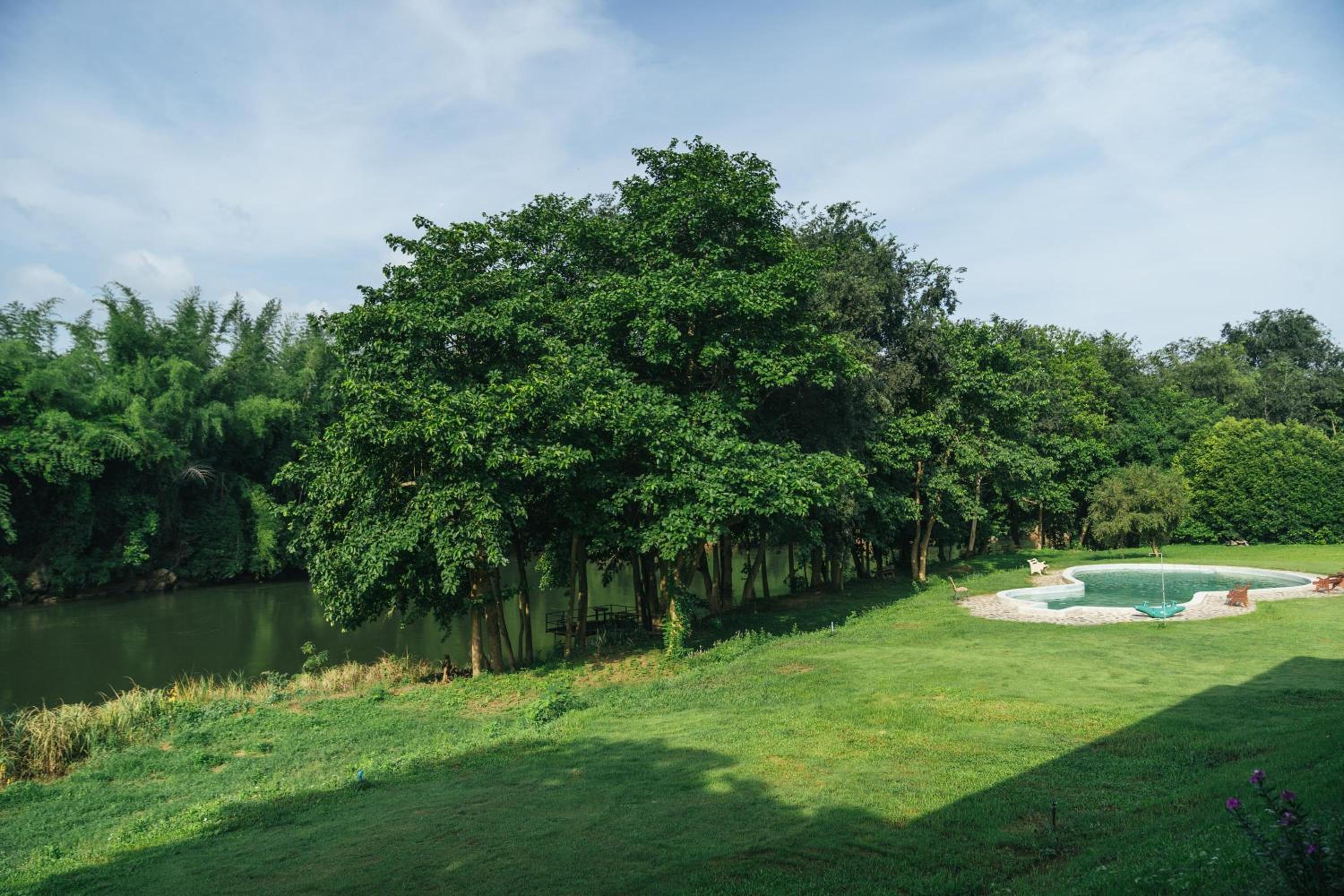 Chong khaep aingkwai resort Saiyok