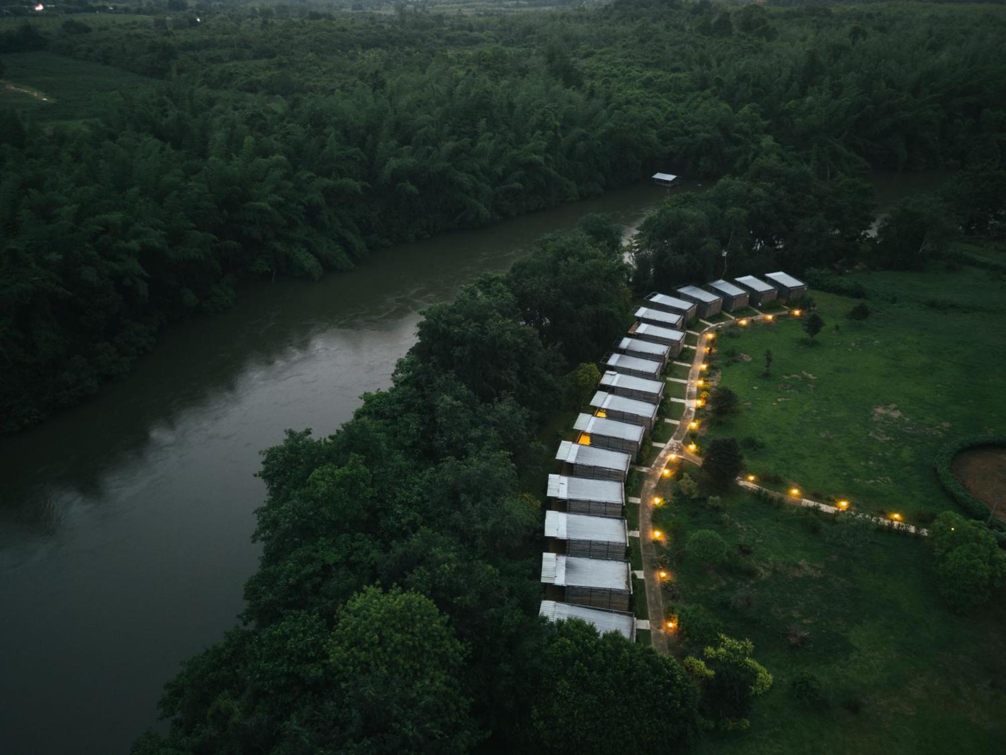 Chong khaep aingkwai resort Saiyok