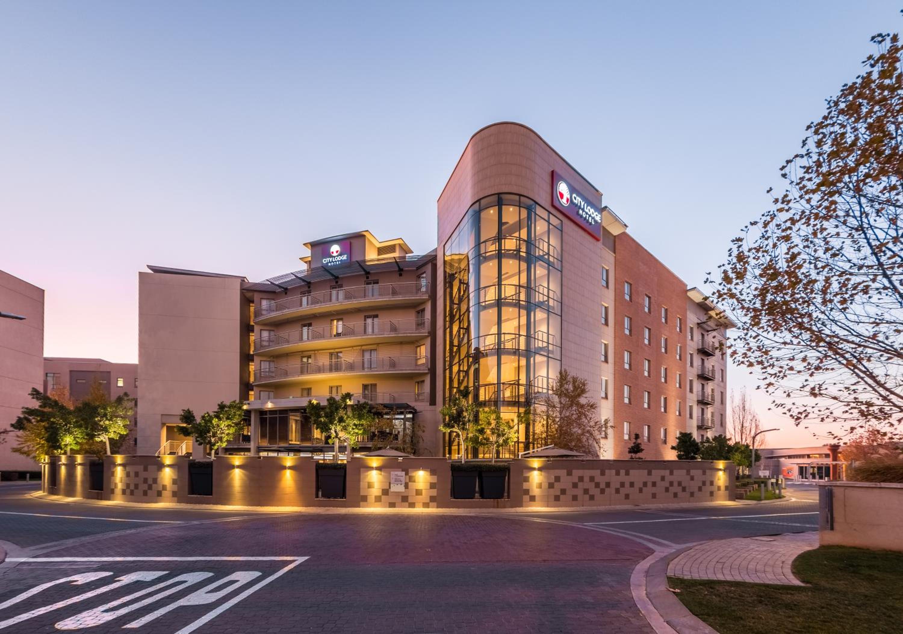 Hotel City Lodge Hotel Lynnwood - Image 1