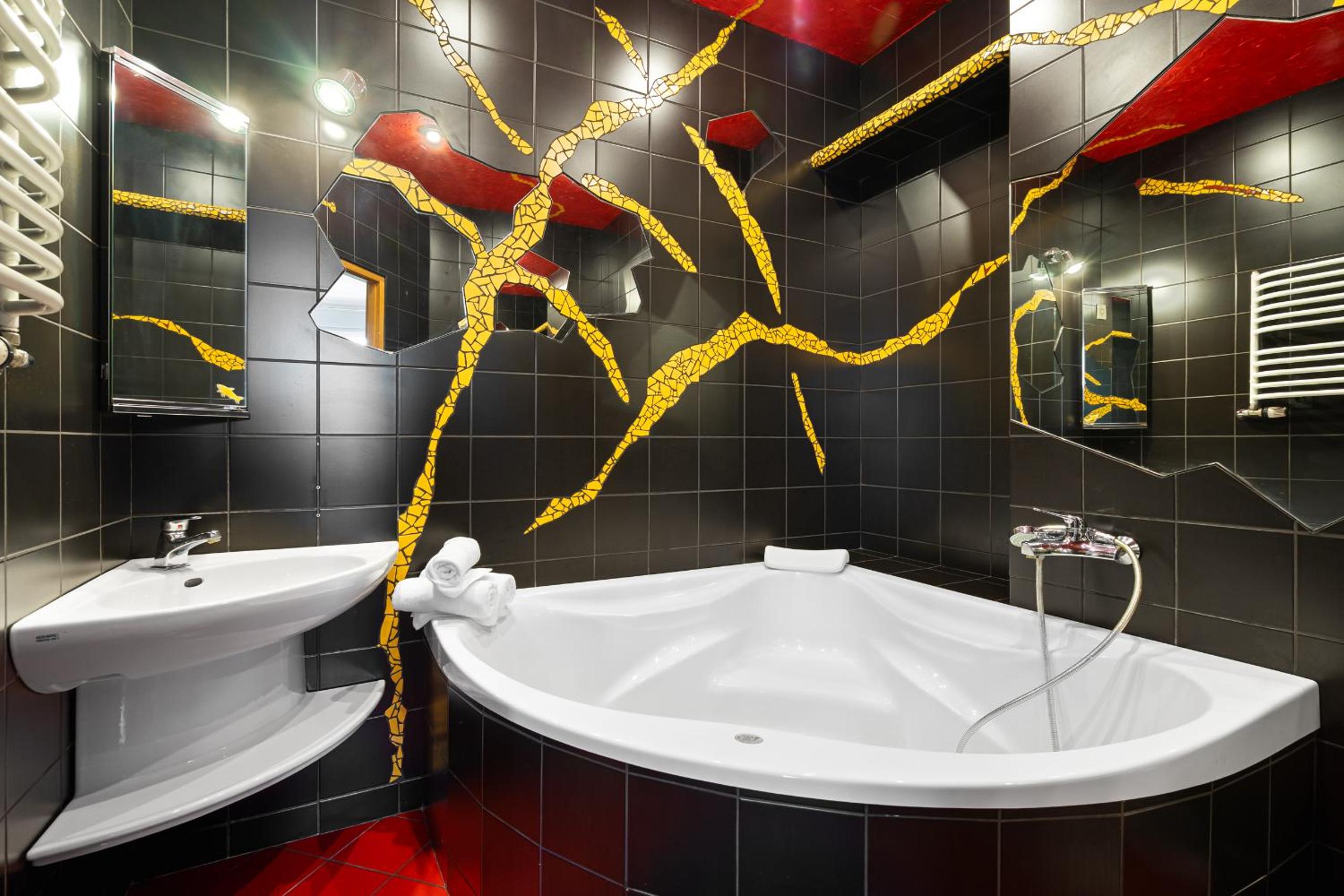 Urban Spa House Jacuzzi, Sauna, Taras & Grill ! No Parties