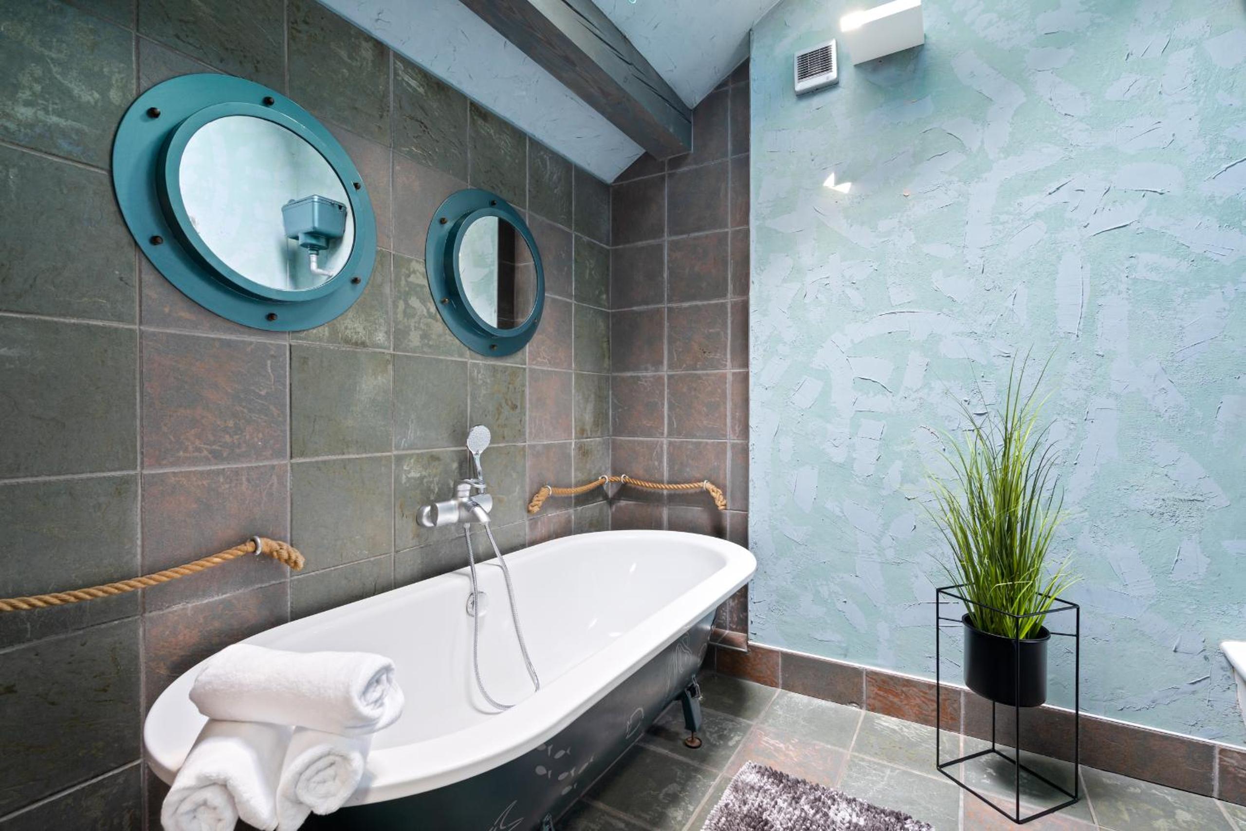 Urban Spa House Jacuzzi, Sauna, Taras & Grill ! No Parties