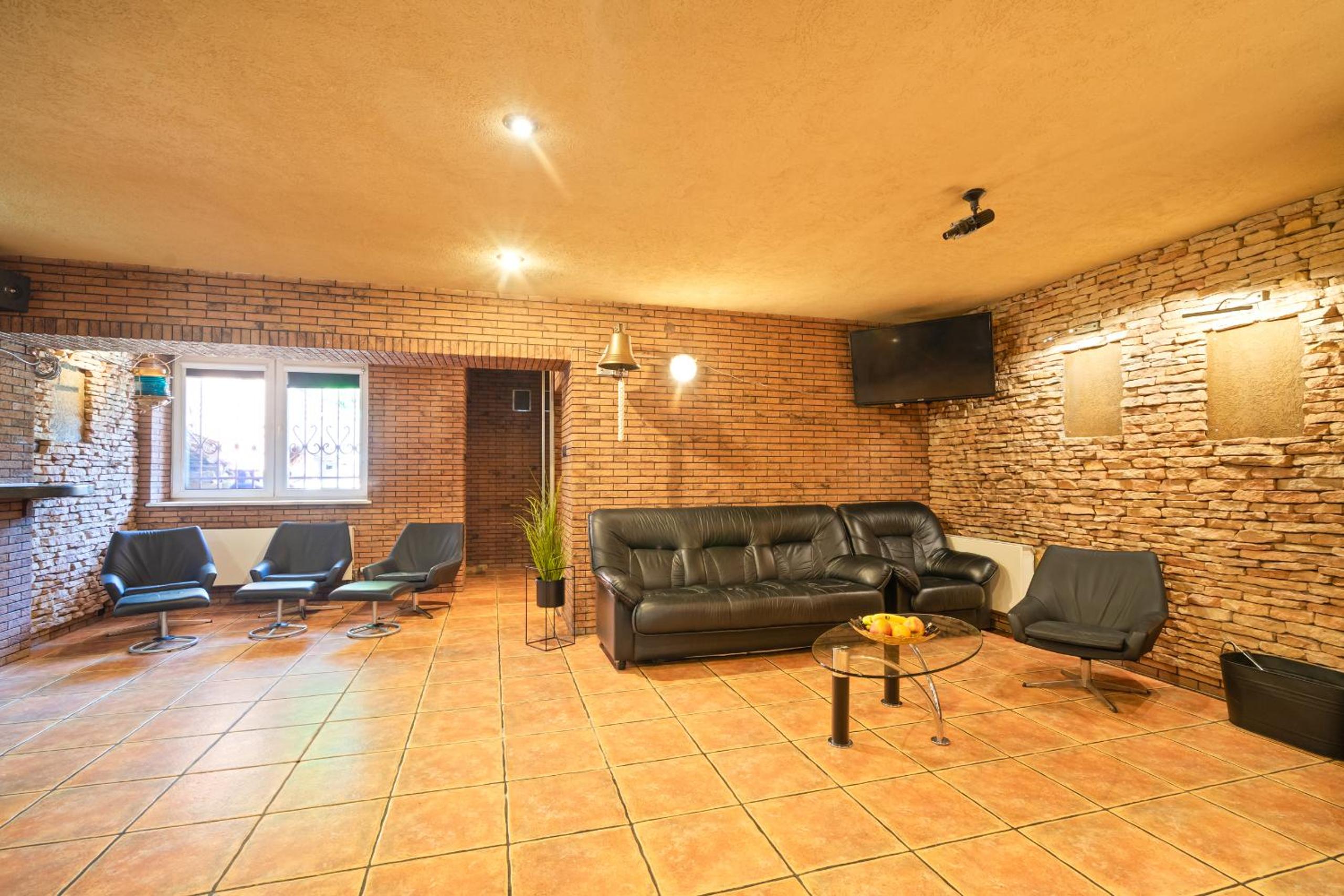 Urban Spa House Jacuzzi, Sauna, Taras & Grill ! No Parties