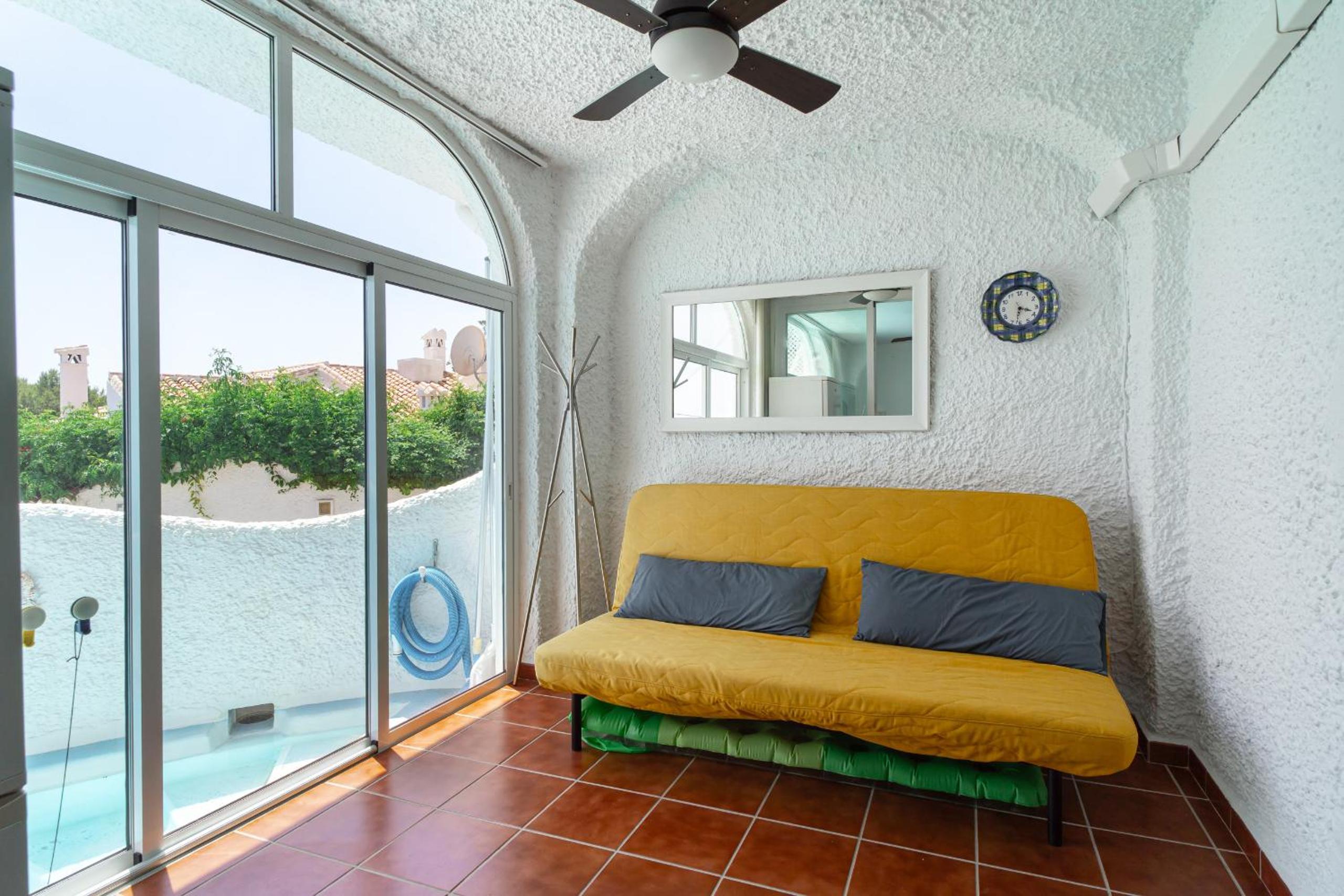 Casa Rosa Splash Pool by Casasol