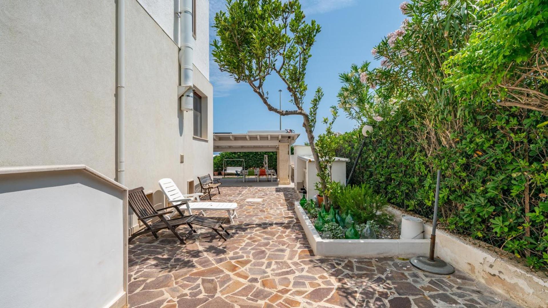 Villa Petronilla sul Mare by Rentbeat