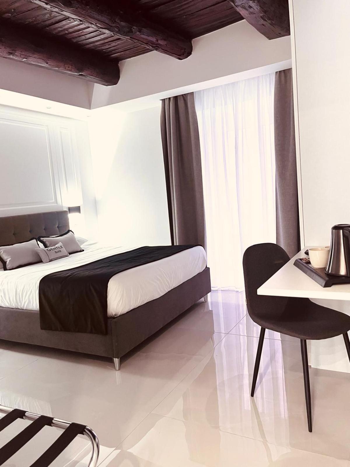 Gentile Suite Decumani