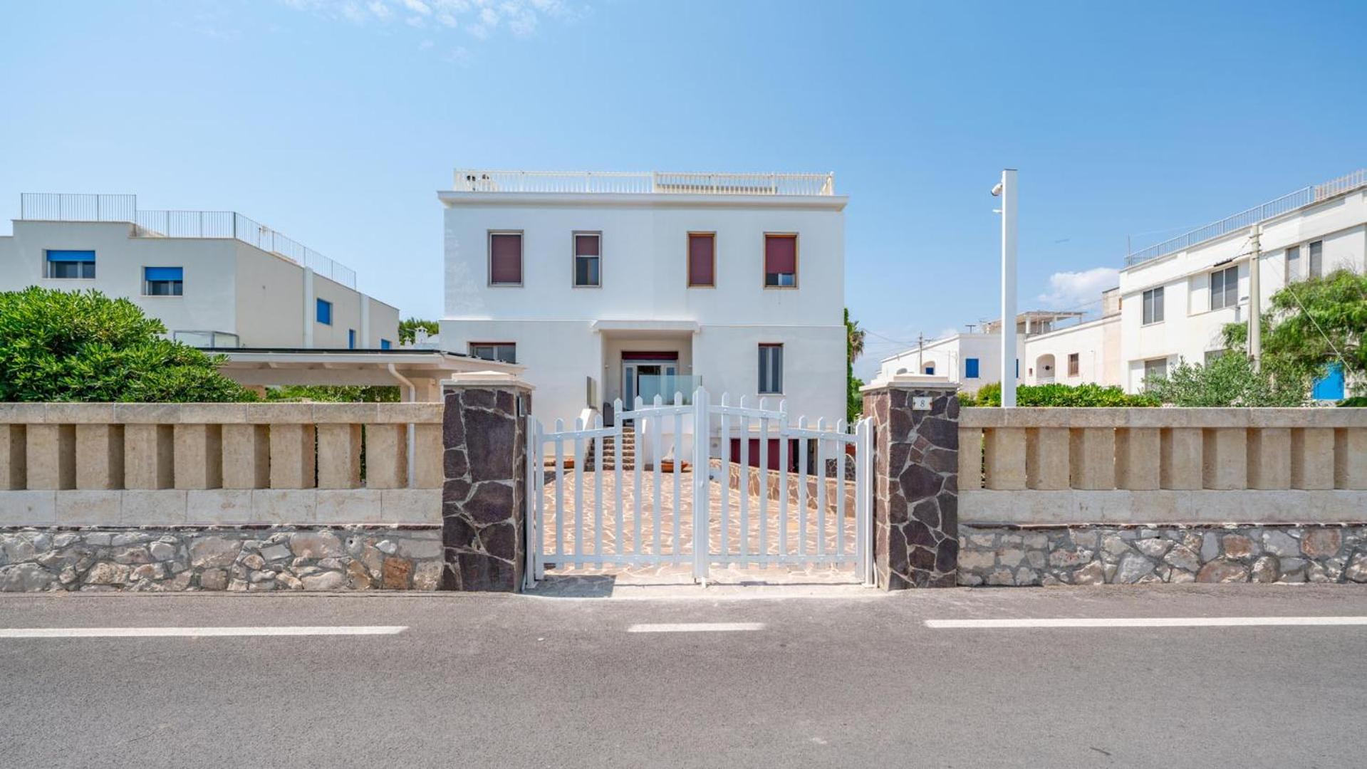 Villa Petronilla sul Mare by Rentbeat