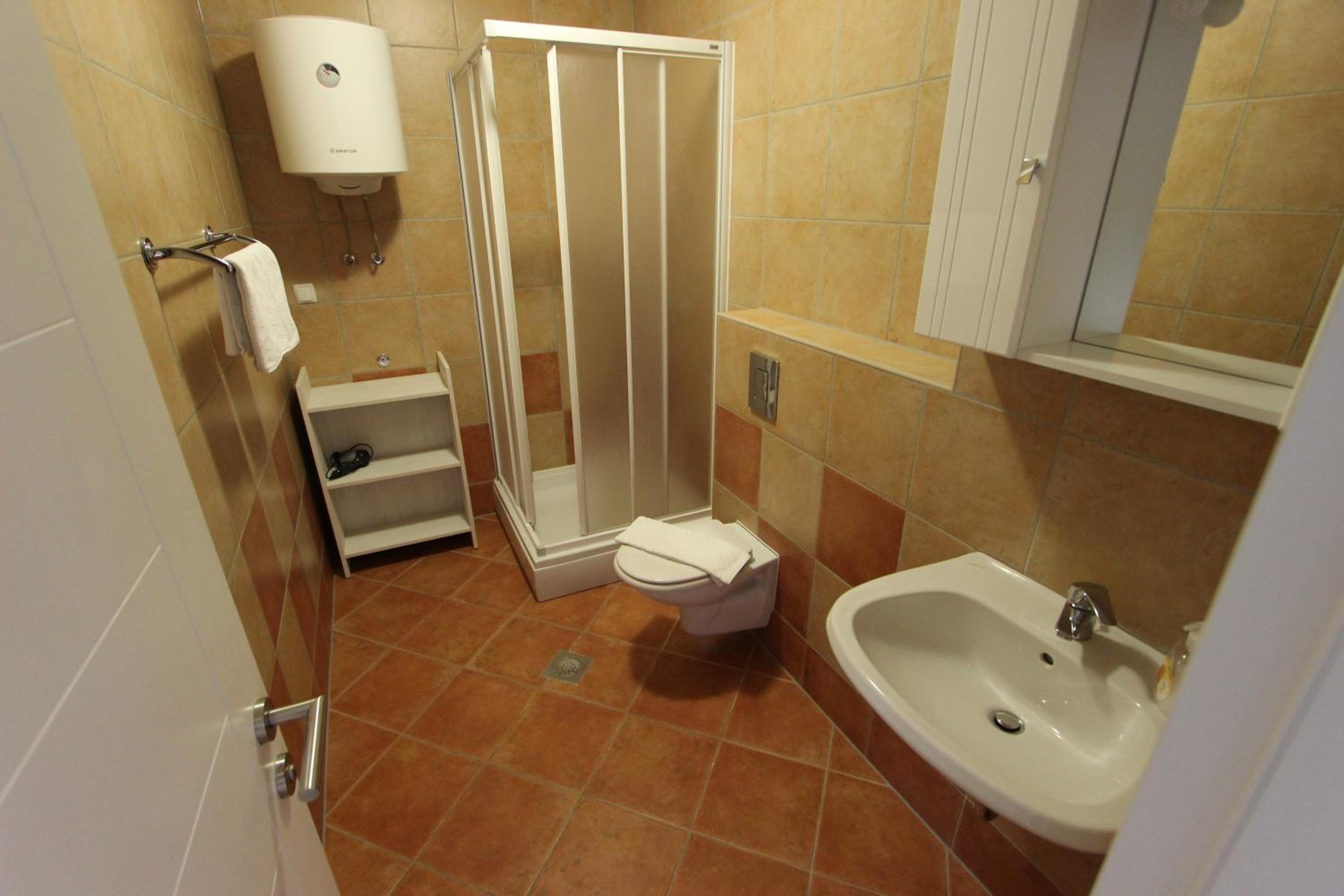 Photo 43