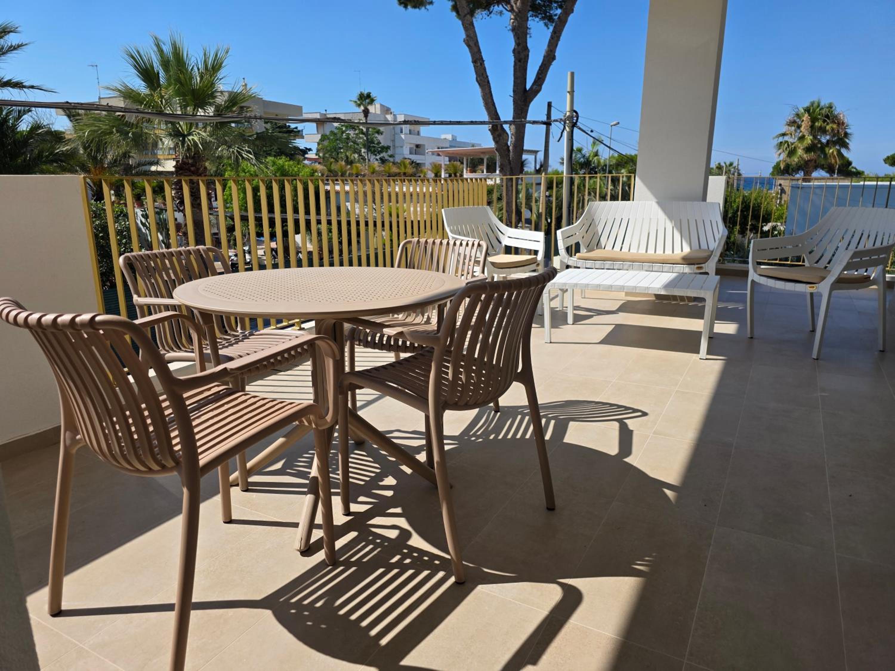 M4REE Seaside Suites & Relax