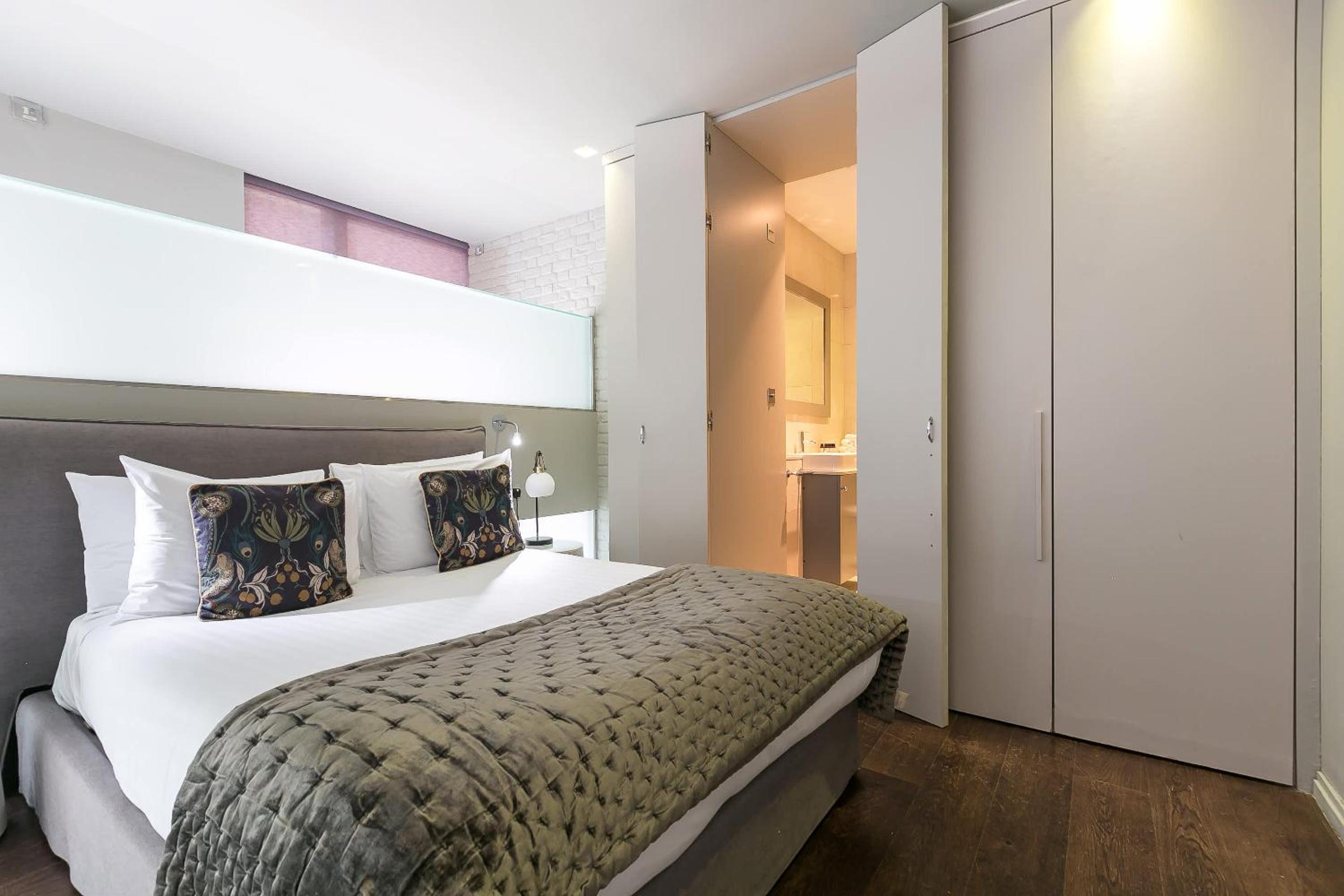 Prestigious 1-bed by Seven Dials Market