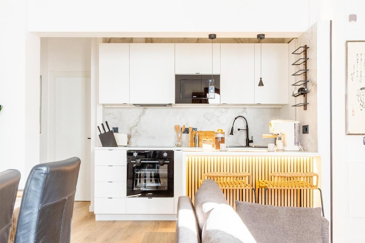 Stylish Apartment by the Sea