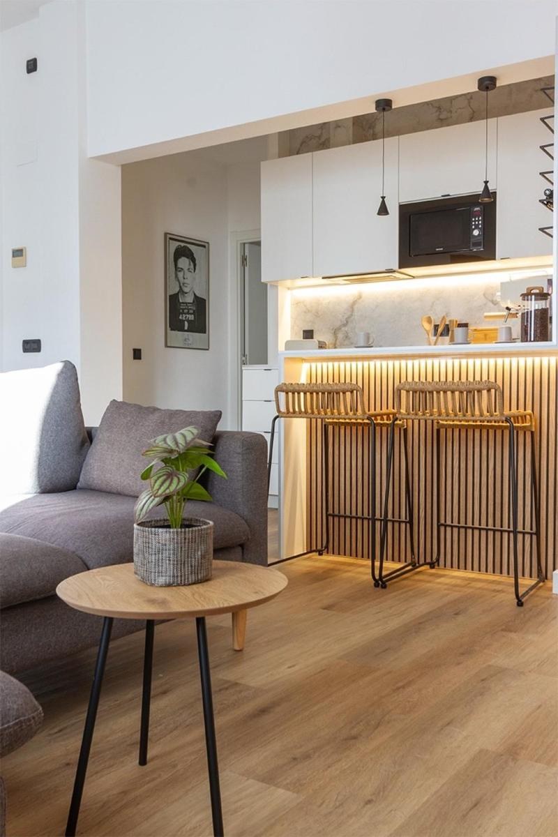 Stylish Apartment by the Sea