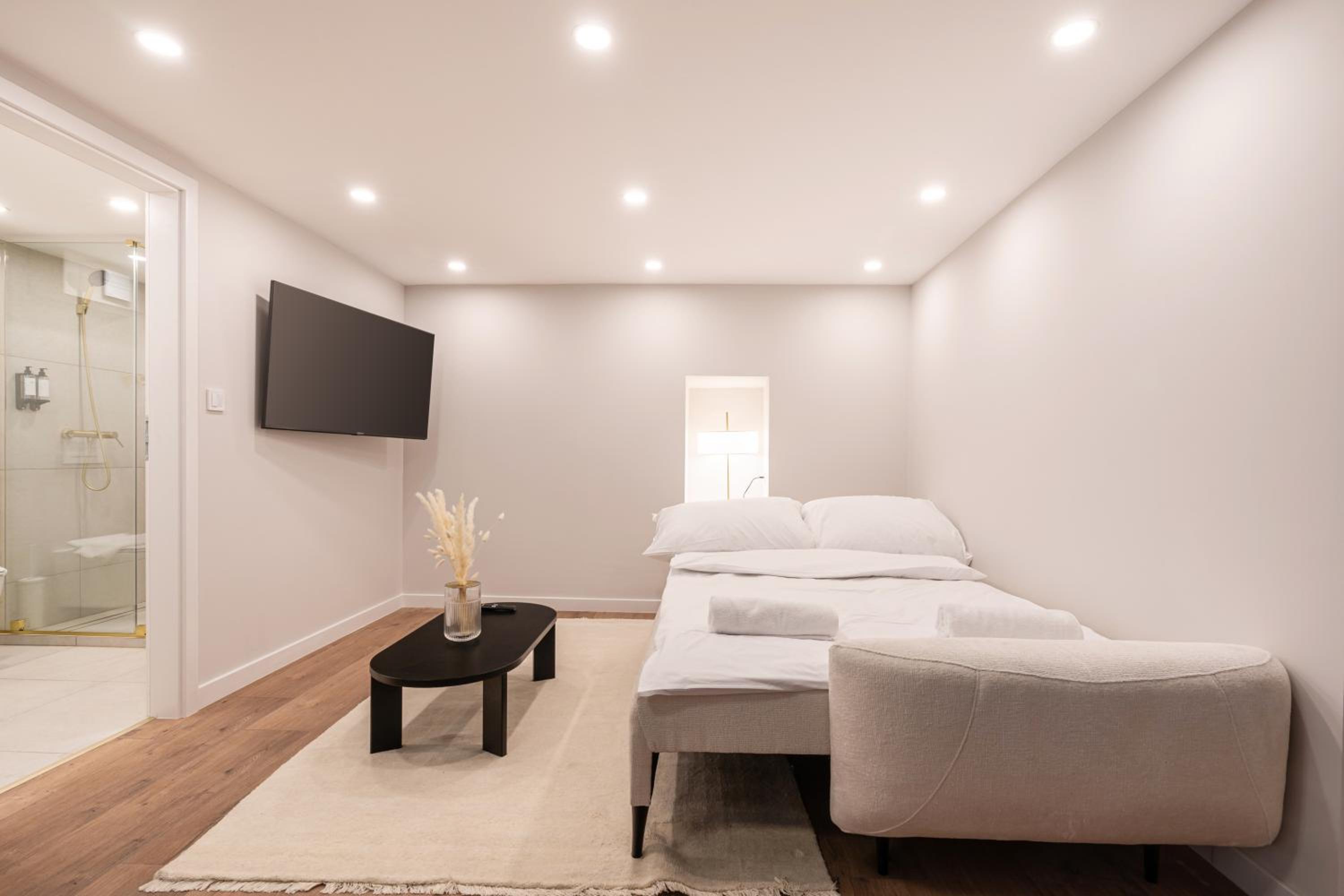 K20 - Boutique Apartments, Best Location, by BQA