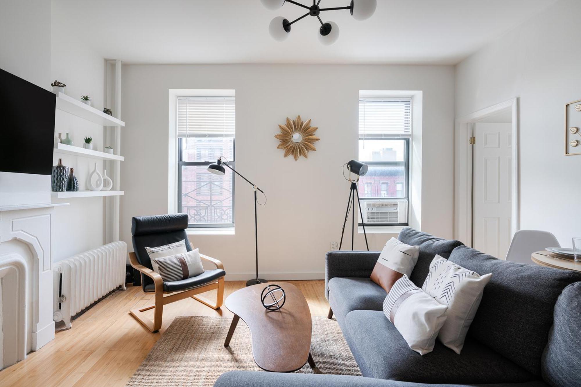 Beautiful 3 Bedroom Unit in Prime Location