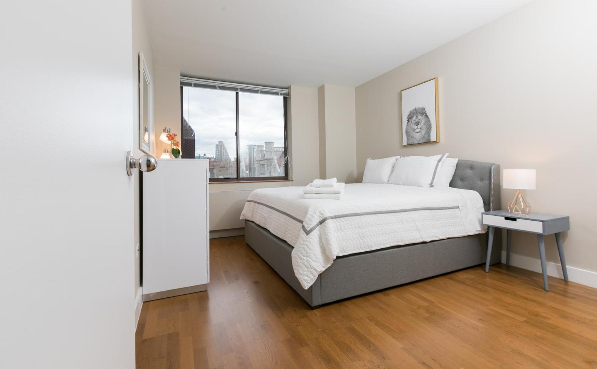 Finest Luxury 1 Bedroom Apartment