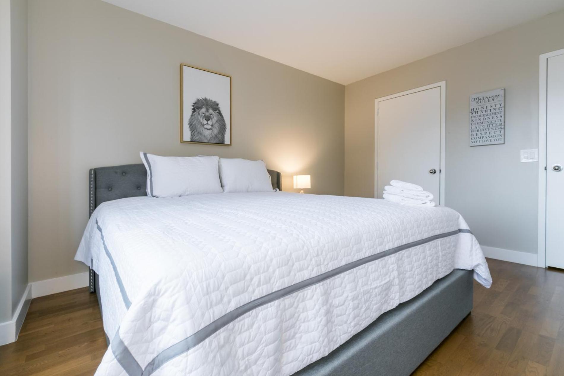 Finest Luxury 1 Bedroom Apartment