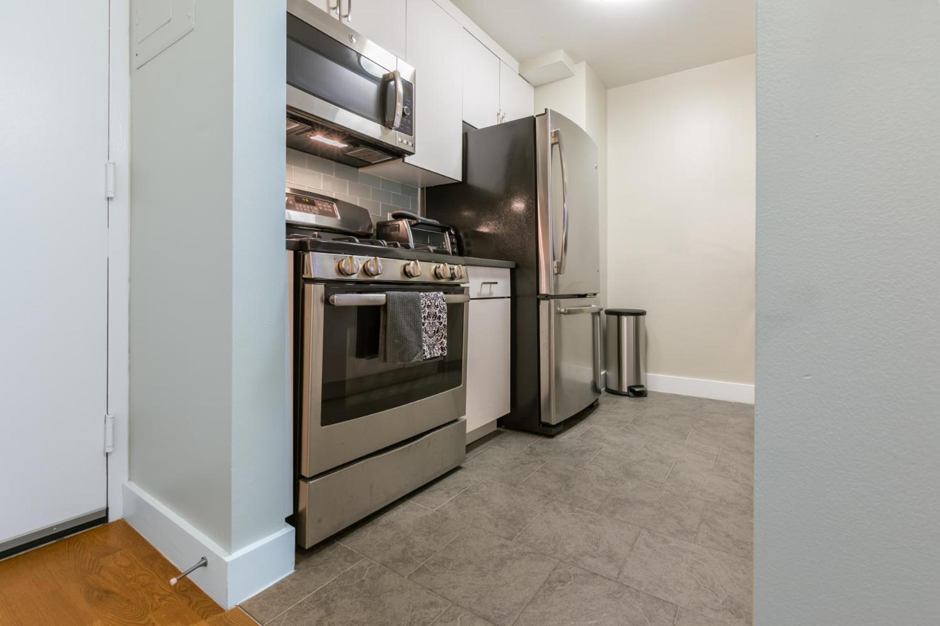 Finest Luxury 1 Bedroom Apartment