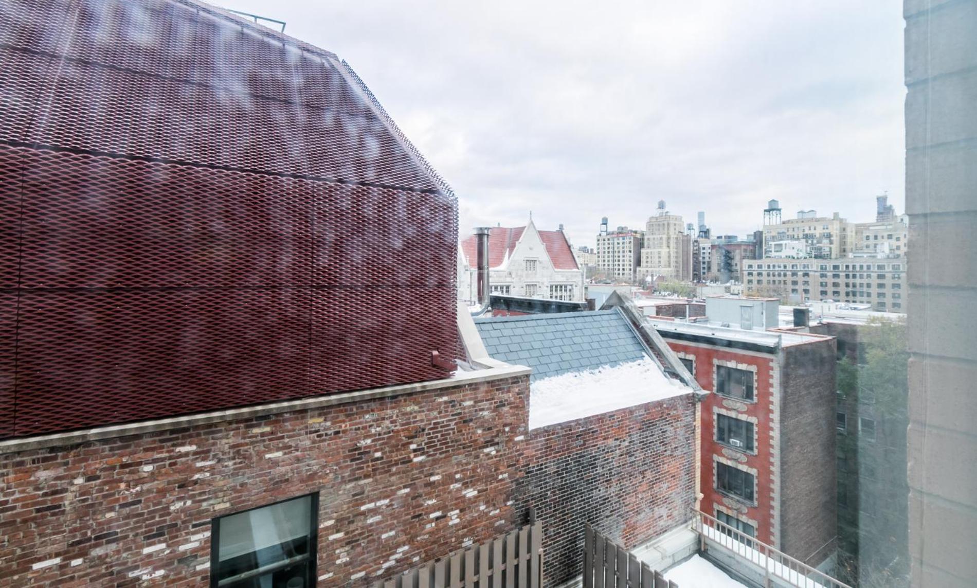 Finest Luxury 1 Bedroom Apartment