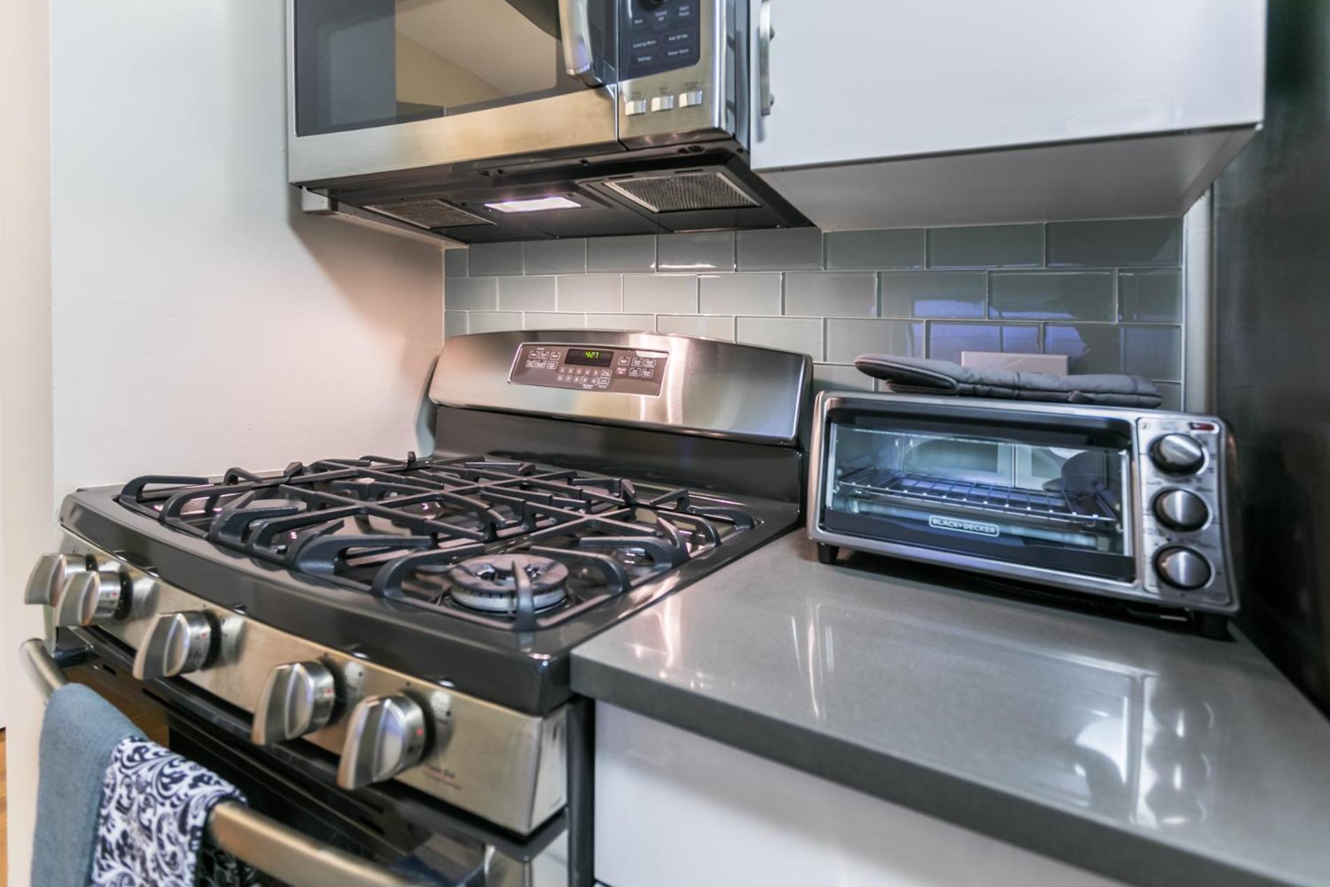 Finest Luxury 1 Bedroom Apartment