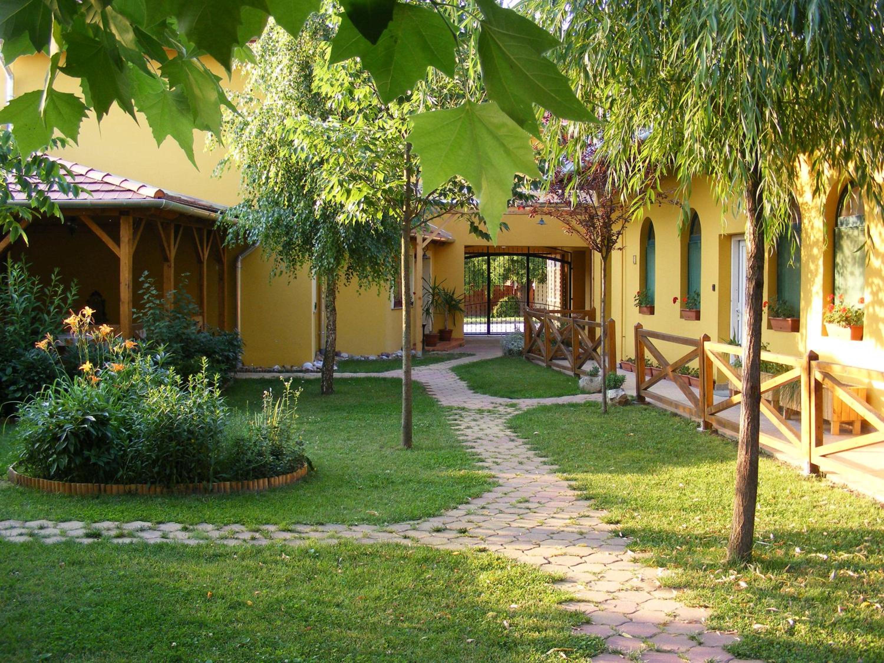 Photo 43