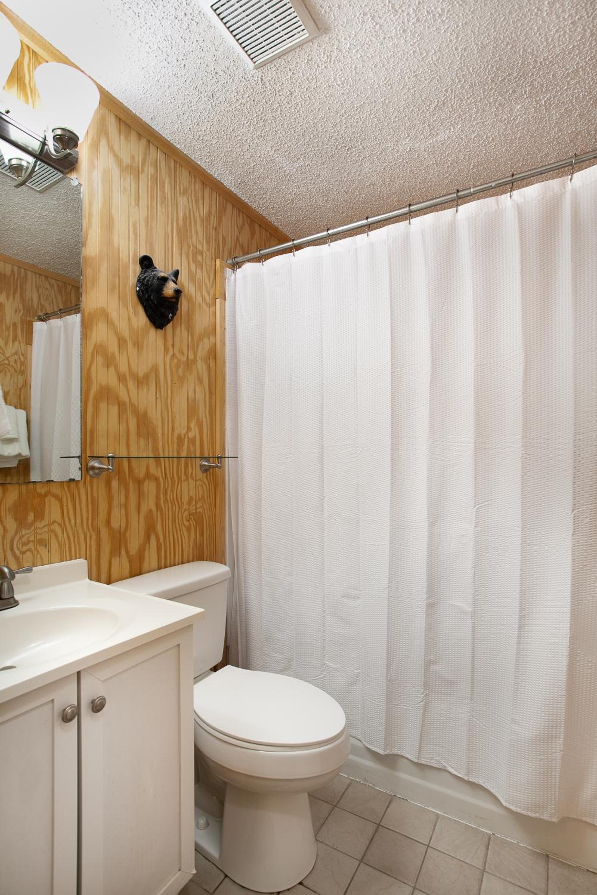 Smoky Horizon Getaway with Hot Tub Game Room