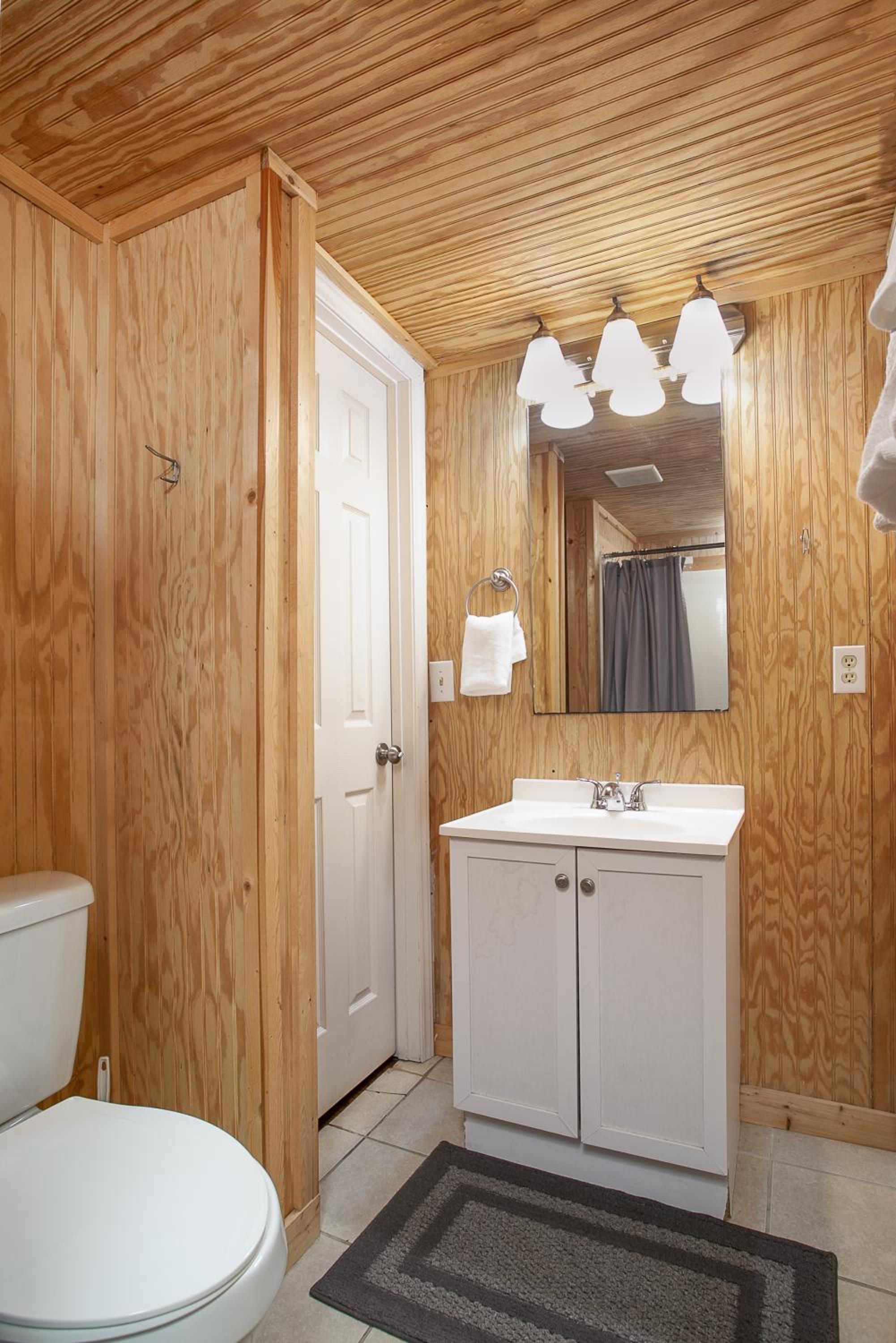 Smoky Horizon Getaway with Hot Tub Game Room